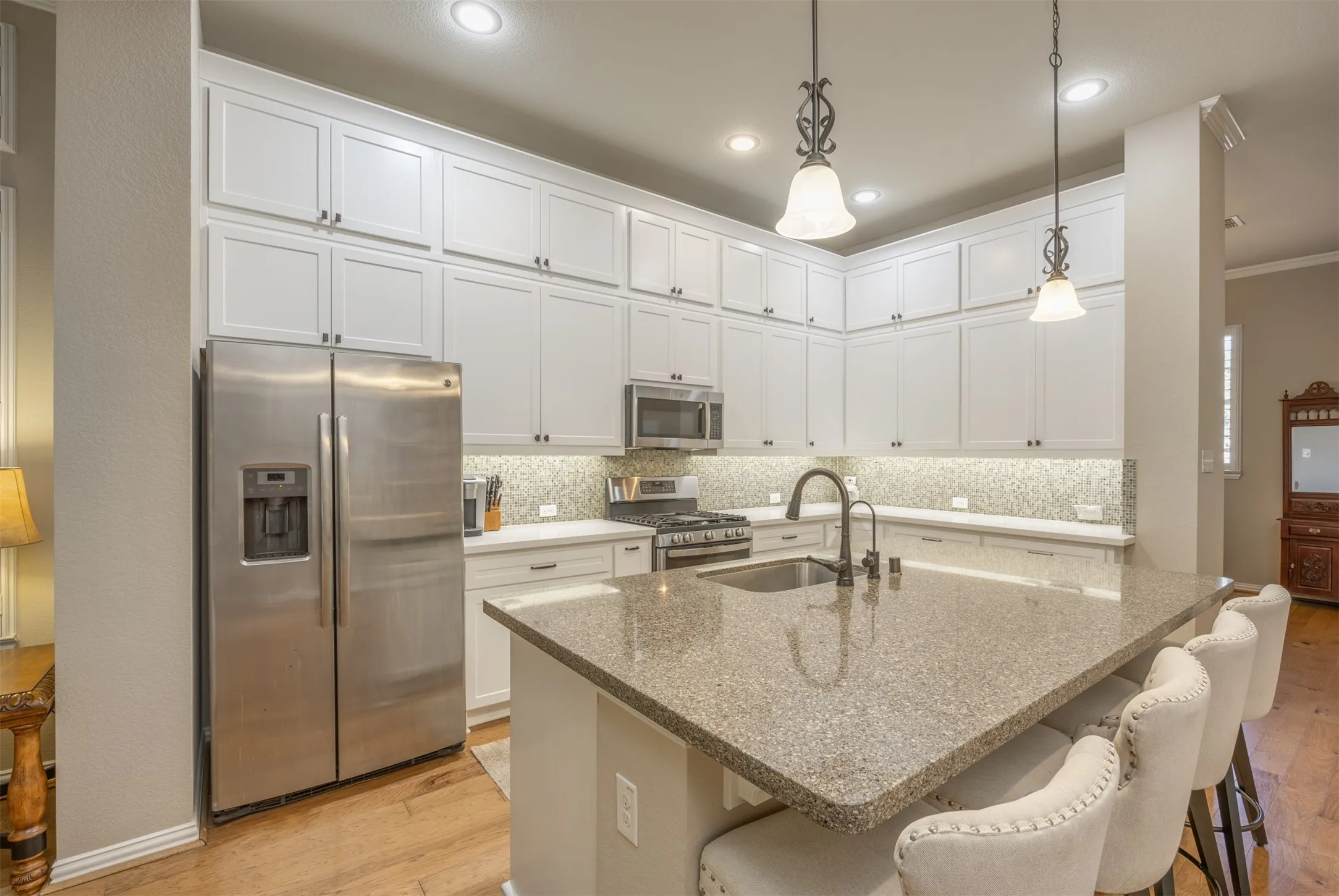 Single Family Residence For Sale in Collin County , 18238 Brighton Green, Dallas, Texas 75252, 3 Bedroom, 4 Bathroom, 2 Garage spaces, 2,778 Sqft, built in 2011, mls#21388199, Real Estate Agent in Dallas, Homes For Sale in Collin county, Homes For Sale in Dallas, Realtor in Dallas Texas, Real Estate Brokerage Independent Realty Texas, Luminita Cordes Realtor
