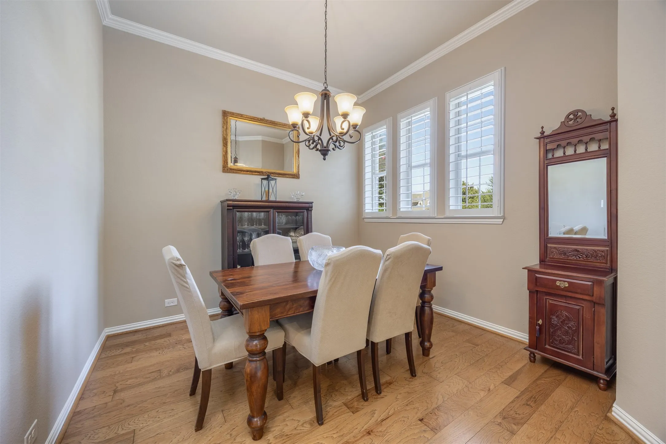 Single Family Residence For Sale in Collin County , 18238 Brighton Green, Dallas, Texas 75252, 3 Bedroom, 4 Bathroom, 2 Garage spaces, 2,778 Sqft, built in 2011, mls#21388199, Real Estate Agent in Dallas, Homes For Sale in Collin county, Homes For Sale in Dallas, Realtor in Dallas Texas, Real Estate Brokerage Independent Realty Texas, Luminita Cordes Realtor