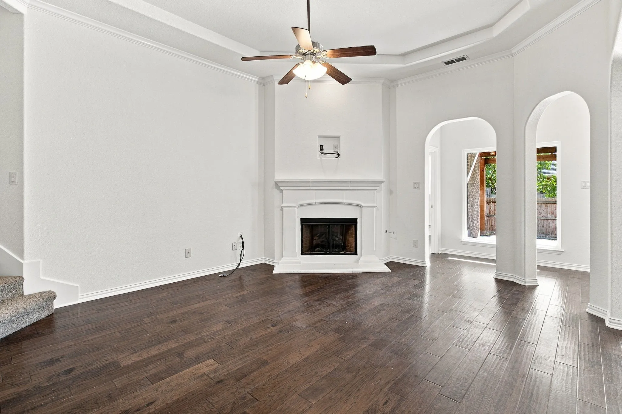 Single Family Residence For Sale in Denton County , 3313 Sombrero Drive, Denton, Texas 76210, 5 Bedroom, 4 Bathroom, 2 Garage spaces, 3,252 Sqft, built in 2013, mls#21390778, Real Estate Agent in Denton, Homes For Sale in Denton county, Homes For Sale in Denton, Realtor in Denton Texas, Real Estate Brokerage Independent Realty Texas, Luminita Cordes Realtor