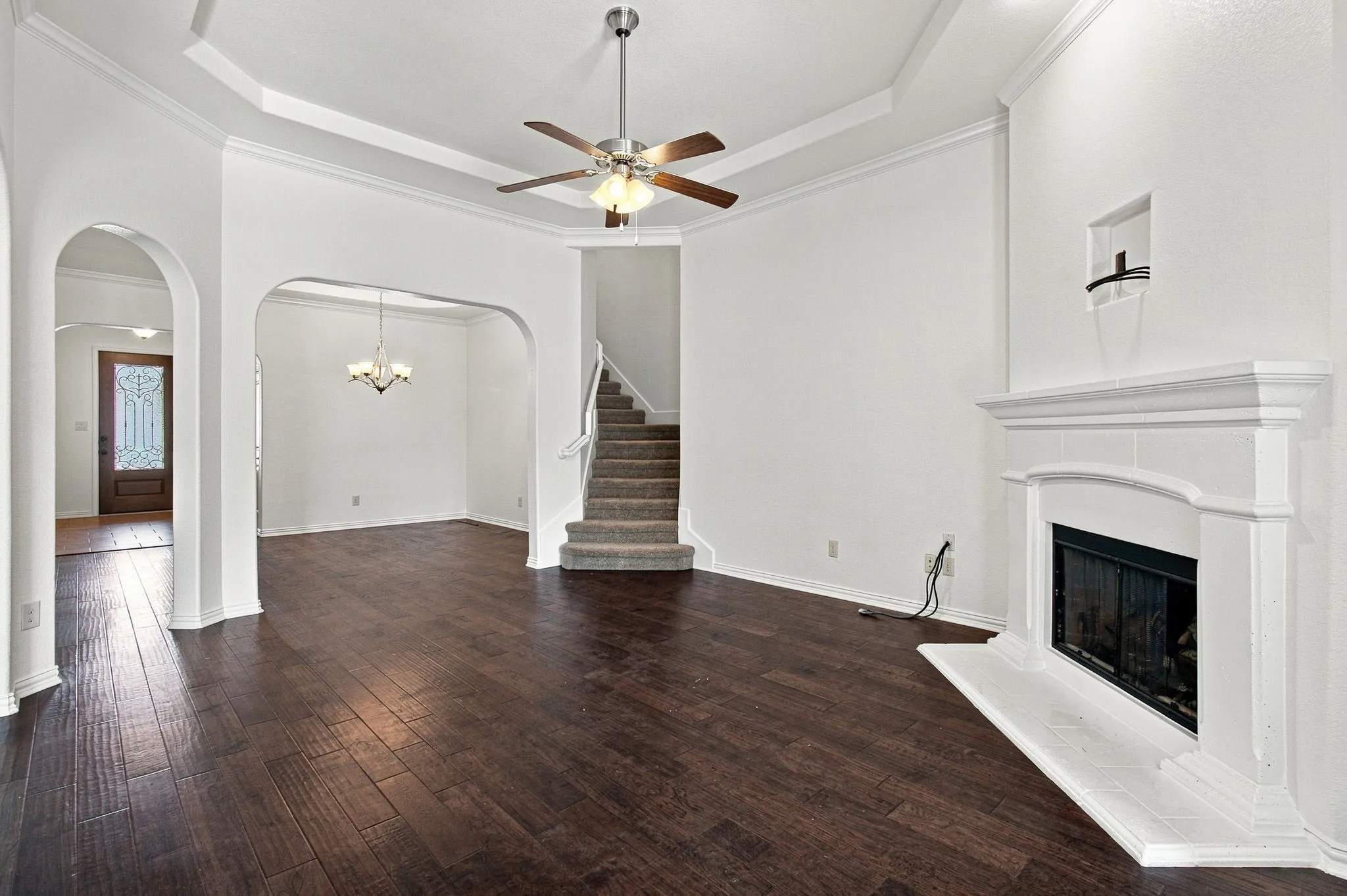 Single Family Residence For Sale in Denton County , 3313 Sombrero Drive, Denton, Texas 76210, 5 Bedroom, 4 Bathroom, 2 Garage spaces, 3,252 Sqft, built in 2013, mls#21390778, Real Estate Agent in Denton, Homes For Sale in Denton county, Homes For Sale in Denton, Realtor in Denton Texas, Real Estate Brokerage Independent Realty Texas, Luminita Cordes Realtor