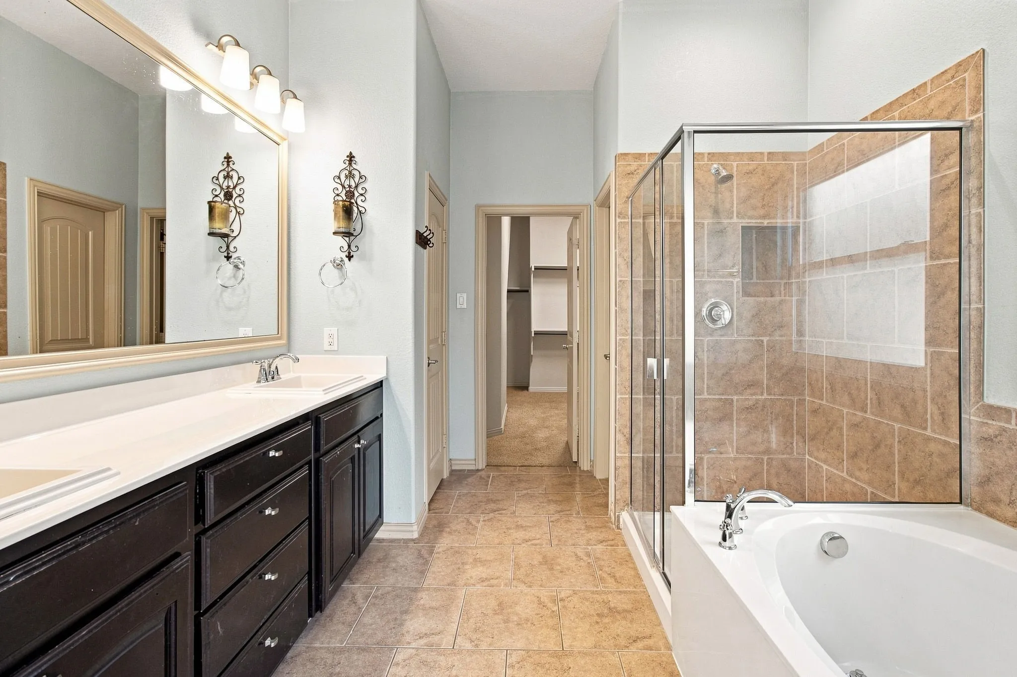 Single Family Residence For Sale in Denton County , 3313 Sombrero Drive, Denton, Texas 76210, 5 Bedroom, 4 Bathroom, 2 Garage spaces, 3,252 Sqft, built in 2013, mls#21390778, Real Estate Agent in Denton, Homes For Sale in Denton county, Homes For Sale in Denton, Realtor in Denton Texas, Real Estate Brokerage Independent Realty Texas, Luminita Cordes Realtor