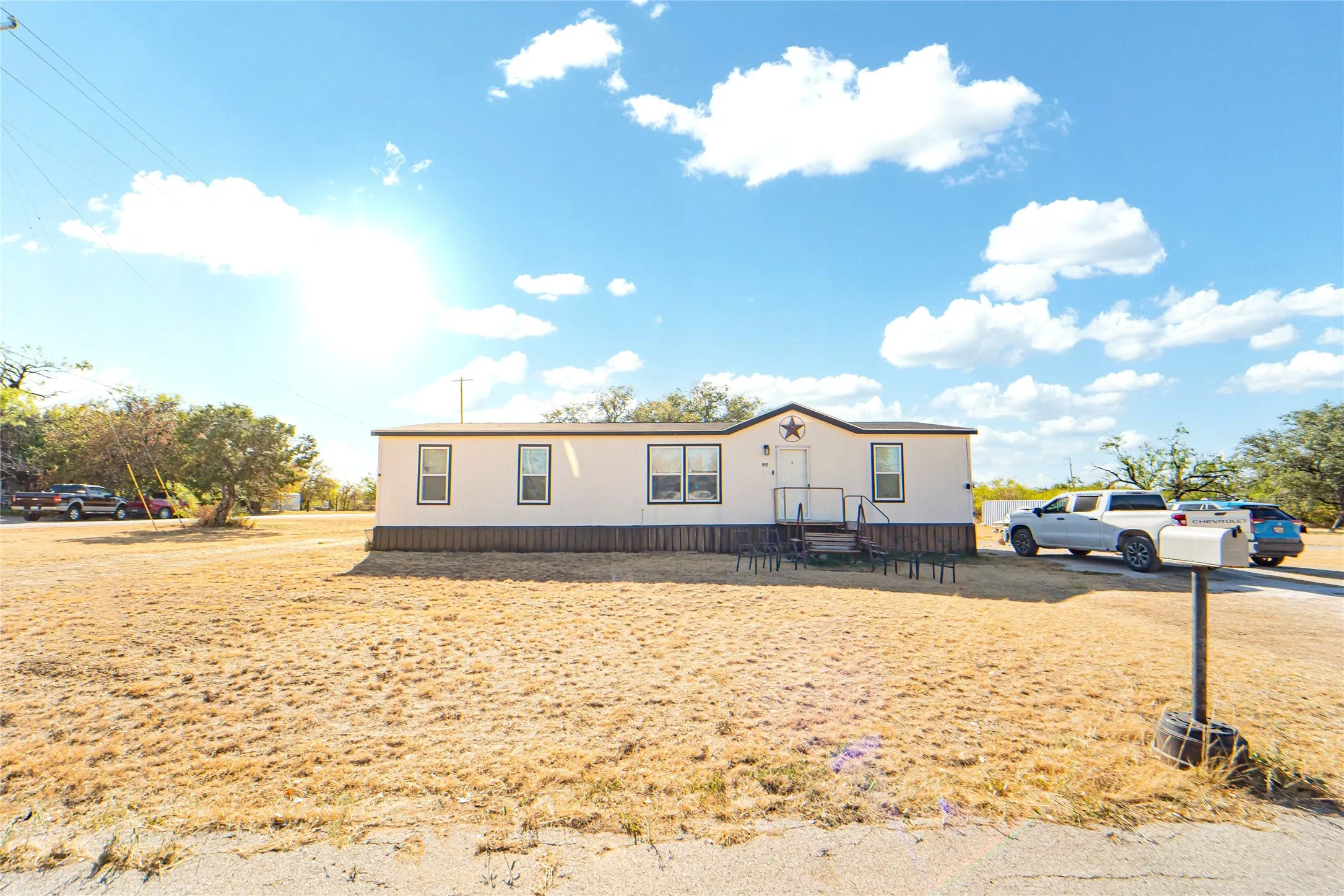 Mobile Home For Sale in Stephens County , 915 S Miller Street, Breckenridge, Texas 76424, 4 Bedroom, 2 Bathroom, Garage spaces, 1,500 Sqft, built in 2024, mls#21390844, Real Estate Agent in Breckenridge, Homes For Sale in Stephens county, Homes For Sale in Breckenridge, Realtor in Breckenridge Texas, Real Estate Brokerage Independent Realty Texas, Luminita Cordes Realtor