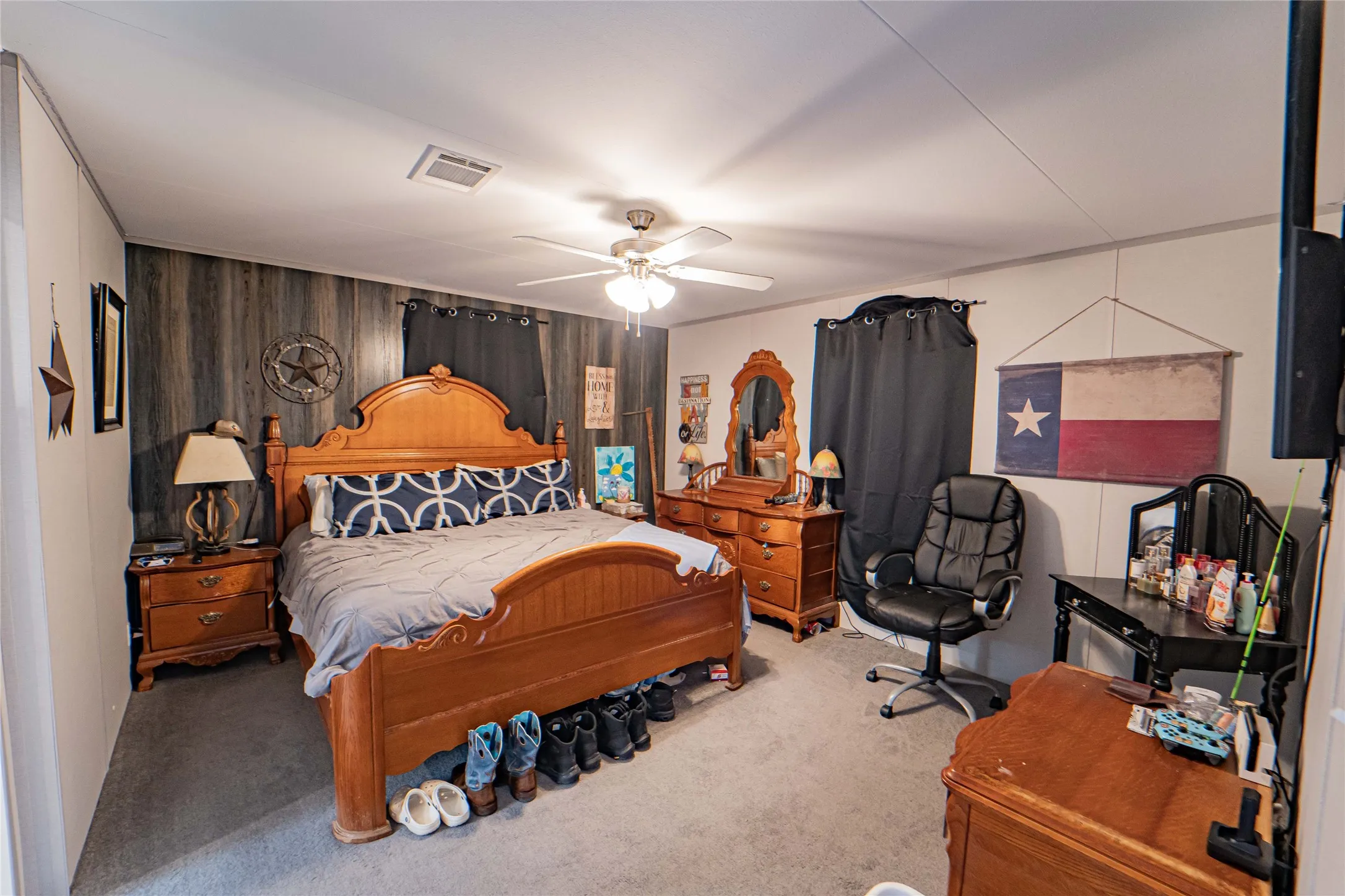 Mobile Home For Sale in Stephens County , 915 S Miller Street, Breckenridge, Texas 76424, 4 Bedroom, 2 Bathroom, Garage spaces, 1,500 Sqft, built in 2024, mls#21390844, Real Estate Agent in Breckenridge, Homes For Sale in Stephens county, Homes For Sale in Breckenridge, Realtor in Breckenridge Texas, Real Estate Brokerage Independent Realty Texas, Luminita Cordes Realtor
