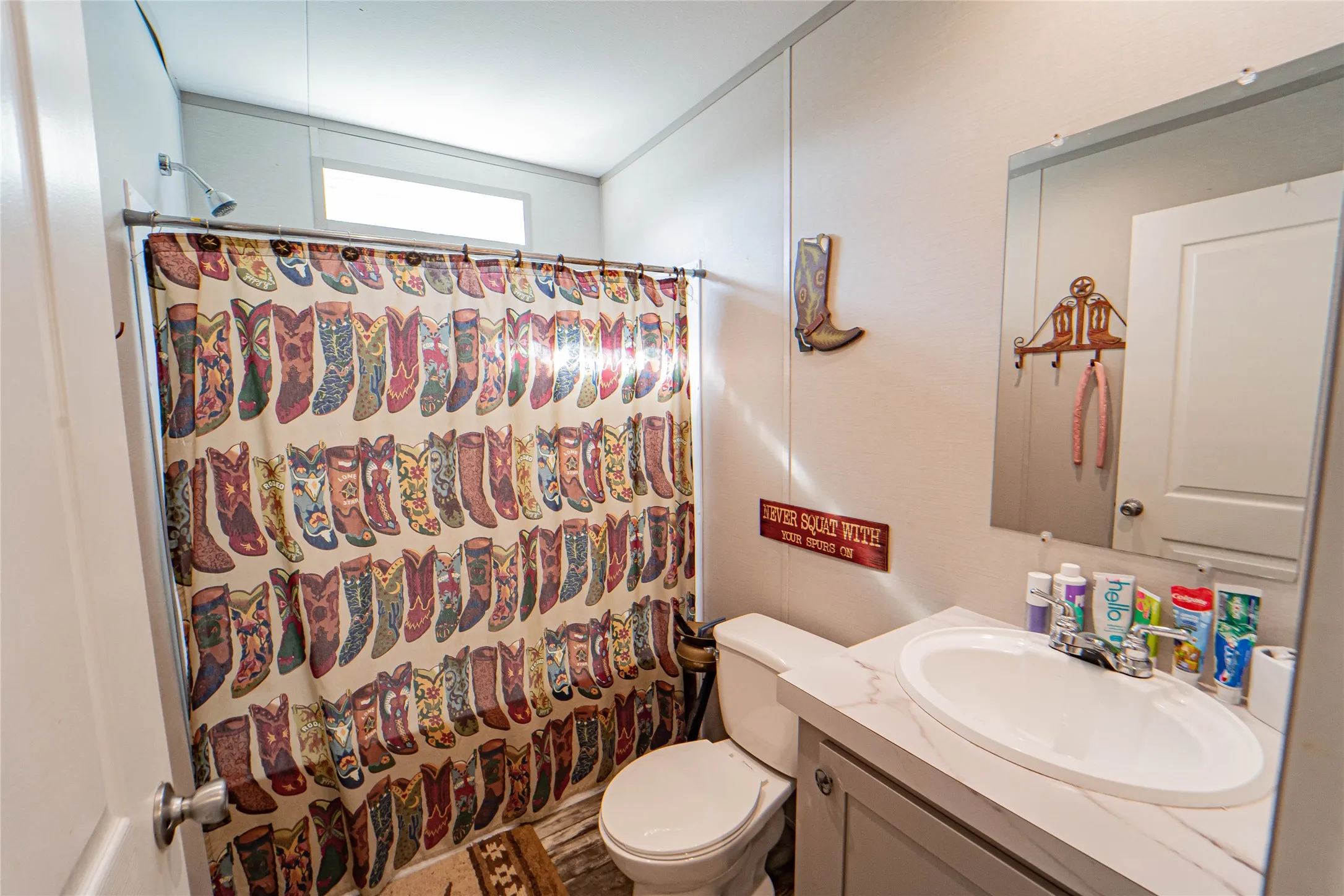Mobile Home For Sale in Stephens County , 915 S Miller Street, Breckenridge, Texas 76424, 4 Bedroom, 2 Bathroom, Garage spaces, 1,500 Sqft, built in 2024, mls#21390844, Real Estate Agent in Breckenridge, Homes For Sale in Stephens county, Homes For Sale in Breckenridge, Realtor in Breckenridge Texas, Real Estate Brokerage Independent Realty Texas, Luminita Cordes Realtor