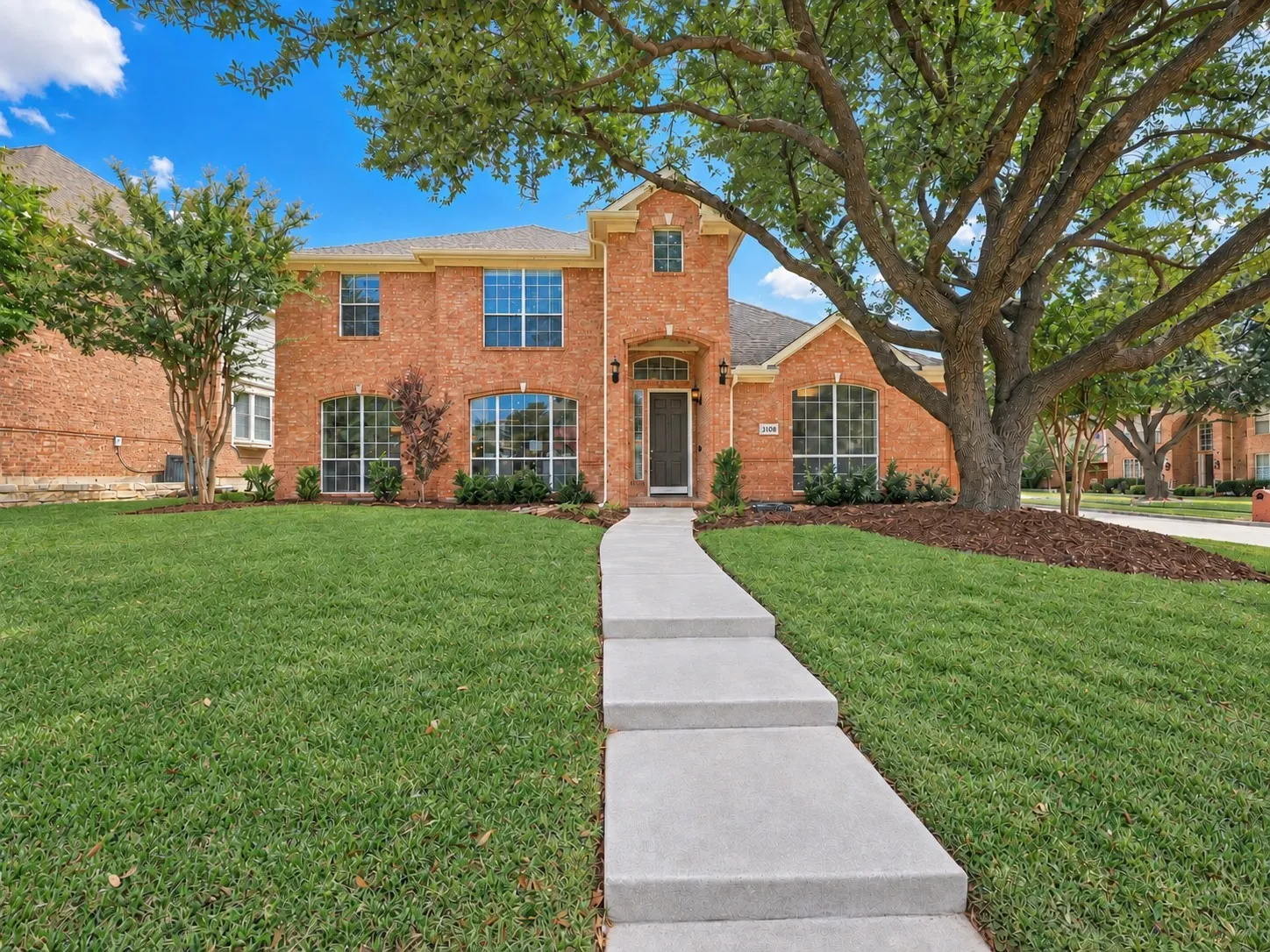 Single Family Residence For Sale in Collin County , 3308 Westwind Drive, Plano, Texas 75093, 5 Bedroom, 5 Bathroom, 2 Garage spaces, 3,339 Sqft, built in 1996, mls#21356934, Real Estate Agent in Plano, Homes For Sale in Collin county, Homes For Sale in Plano, Realtor in Plano Texas, Real Estate Brokerage Independent Realty Texas, Luminita Cordes Realtor