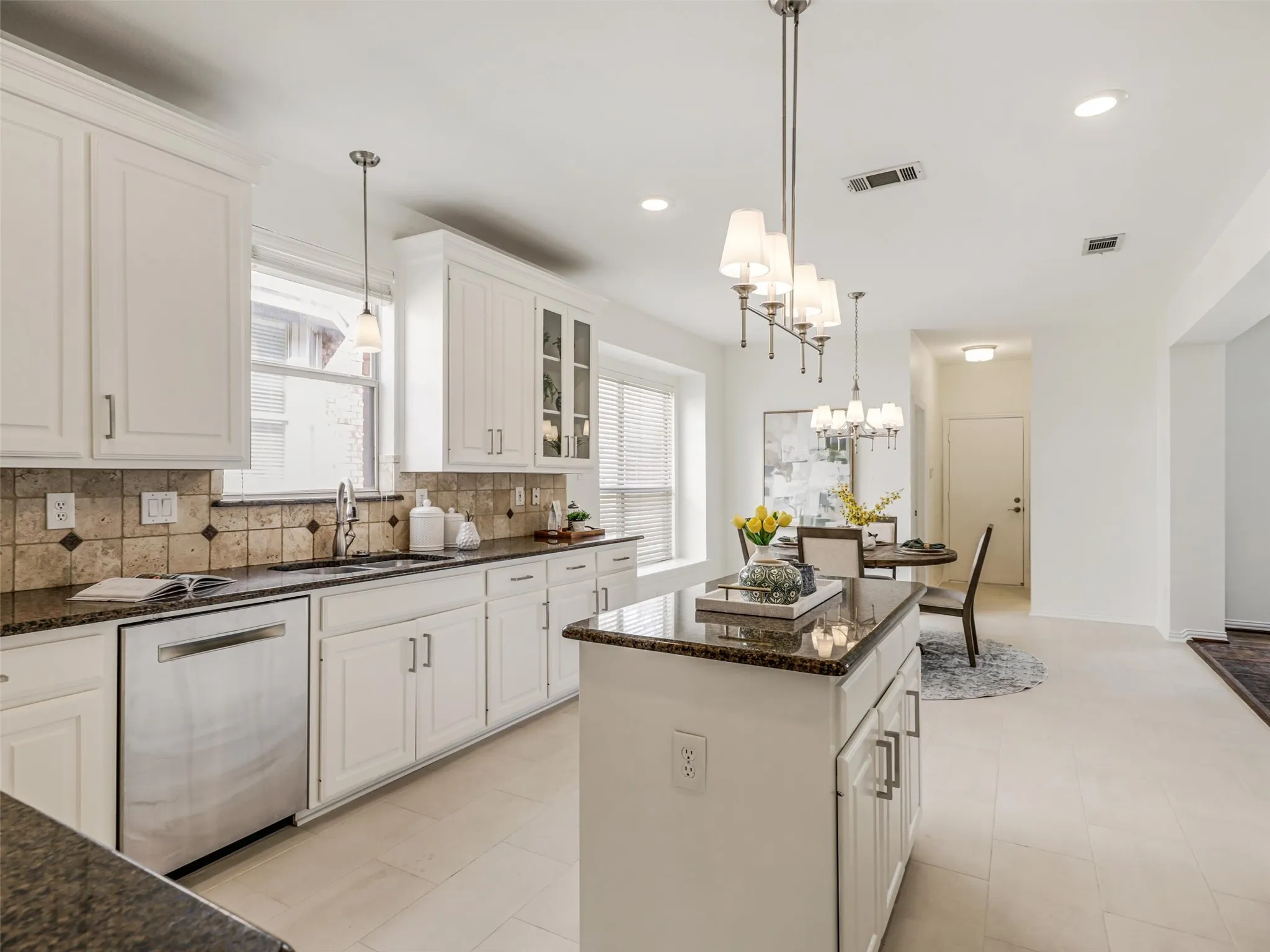 Single Family Residence For Sale in Collin County , 3308 Westwind Drive, Plano, Texas 75093, 5 Bedroom, 5 Bathroom, 2 Garage spaces, 3,339 Sqft, built in 1996, mls#21356934, Real Estate Agent in Plano, Homes For Sale in Collin county, Homes For Sale in Plano, Realtor in Plano Texas, Real Estate Brokerage Independent Realty Texas, Luminita Cordes Realtor