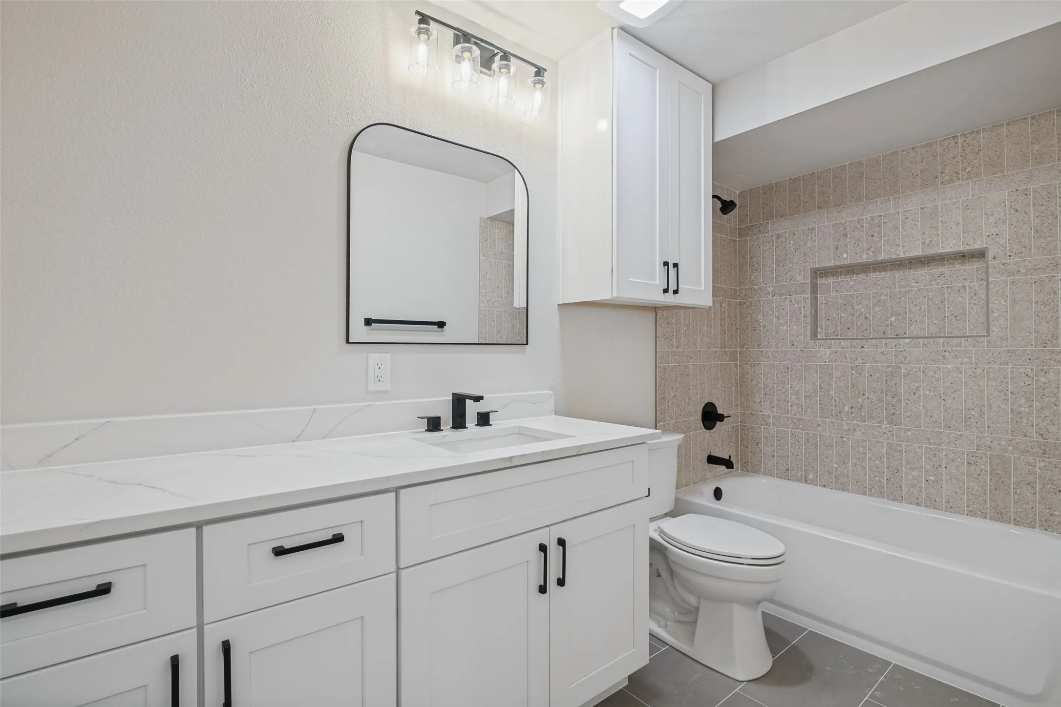 Single Family Residence For Sale in Dallas County , 2907 Bluffview Drive, Garland, Texas 75043, 4 Bedroom, 3 Bathroom, 2 Garage spaces, 2,507 Sqft, built in 1991, mls#21391278, Real Estate Agent in Garland, Homes For Sale in Dallas county, Homes For Sale in Garland, Realtor in Garland Texas, Real Estate Brokerage Independent Realty Texas, Luminita Cordes Realtor