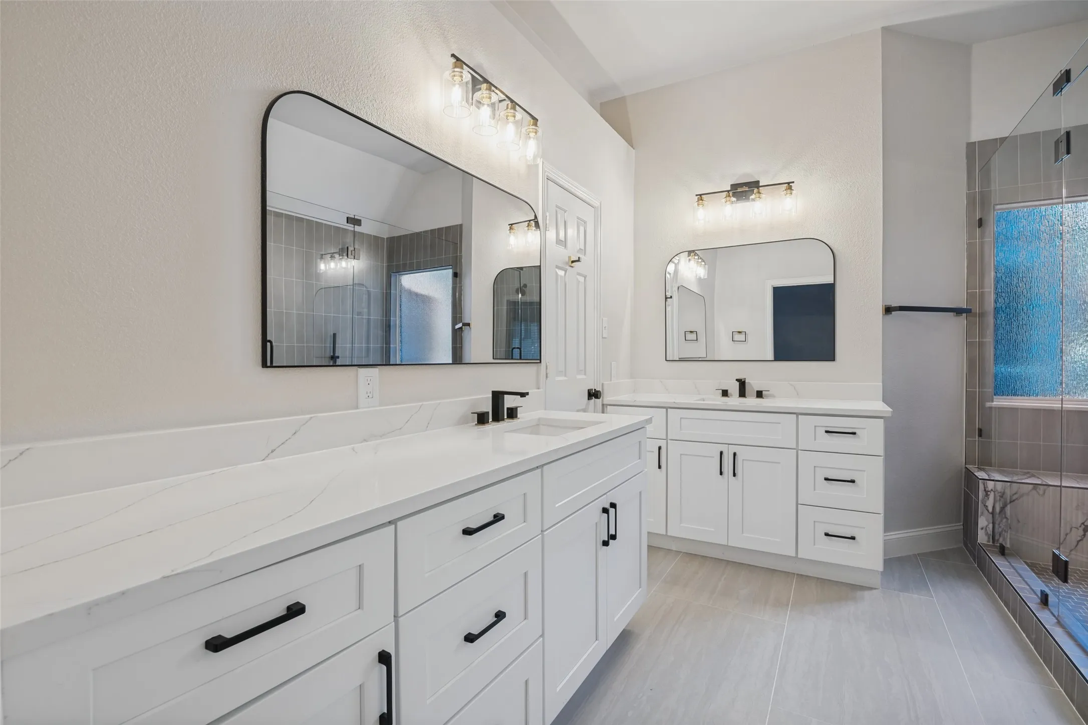 Single Family Residence For Sale in Dallas County , 2907 Bluffview Drive, Garland, Texas 75043, 4 Bedroom, 3 Bathroom, 2 Garage spaces, 2,507 Sqft, built in 1991, mls#21391278, Real Estate Agent in Garland, Homes For Sale in Dallas county, Homes For Sale in Garland, Realtor in Garland Texas, Real Estate Brokerage Independent Realty Texas, Luminita Cordes Realtor
