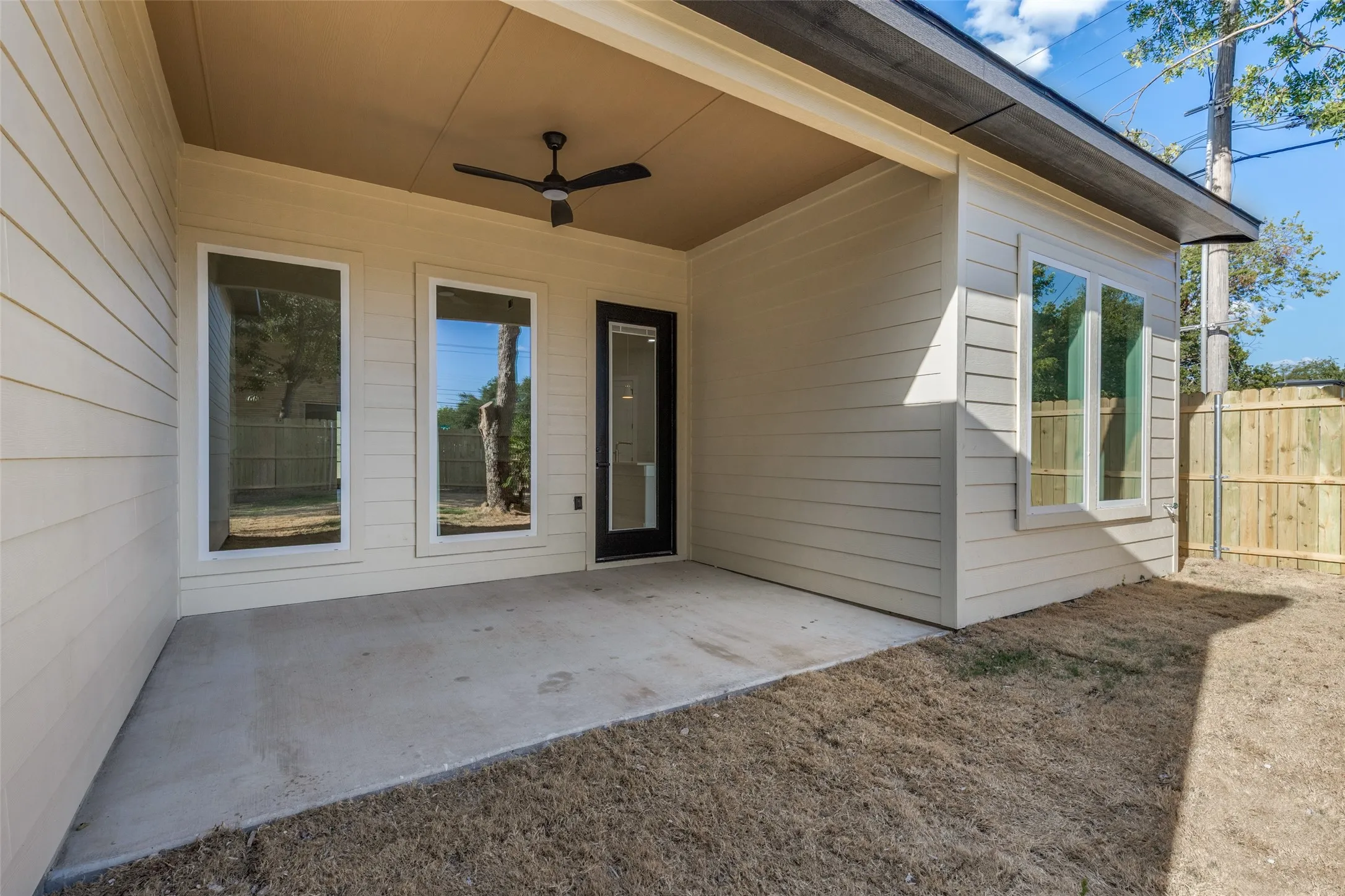 Single Family Residence For Sale in Dallas County , 922 Claude Street, Dallas, Texas 75203, 4 Bedroom, 4 Bathroom, 2 Garage spaces, 2,300 Sqft, built in 2026, mls#21391222, Real Estate Agent in Dallas, Homes For Sale in Dallas county, Homes For Sale in Dallas, Realtor in Dallas Texas, Real Estate Brokerage Independent Realty Texas, Luminita Cordes Realtor