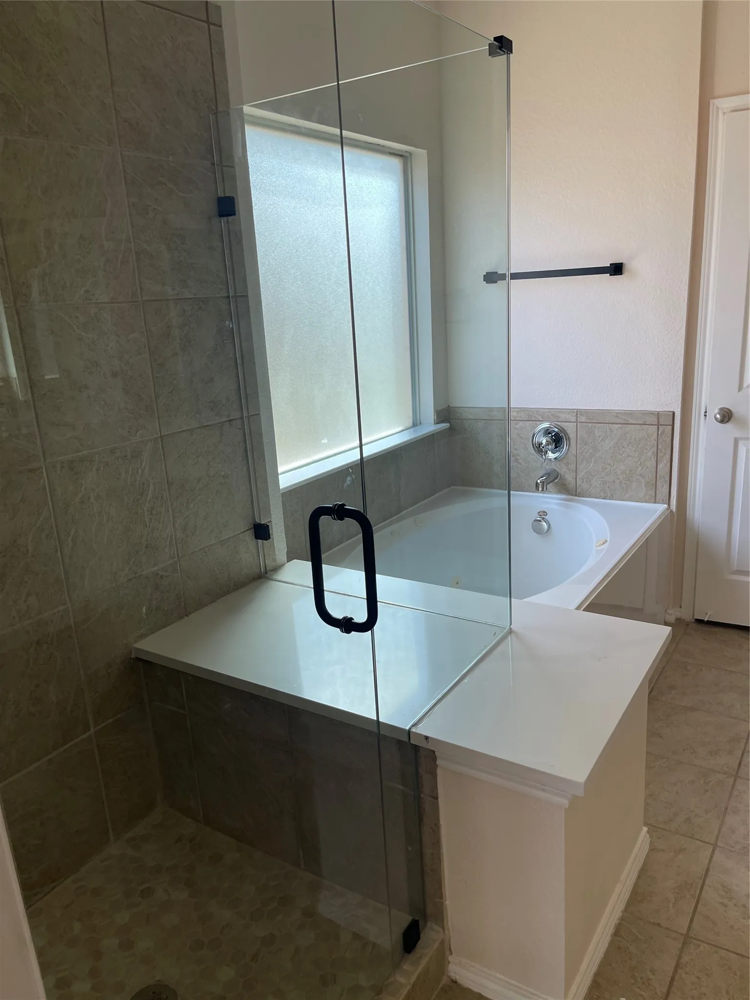 Single Family Residence For Rent in Tarrant County , 714 Crockett Drive, Mansfield, Texas 76063, 4 Bedroom, 4 Bathroom, 2 Garage spaces, 3,919 Sqft, built in 2005, mls#21391281, Real Estate Agent in Mansfield, Homes For Rent in Tarrant county, Homes For Rent in Mansfield, Realtor in Mansfield Texas, Real Estate Brokerage Independent Realty Texas, Luminita Cordes Realtor