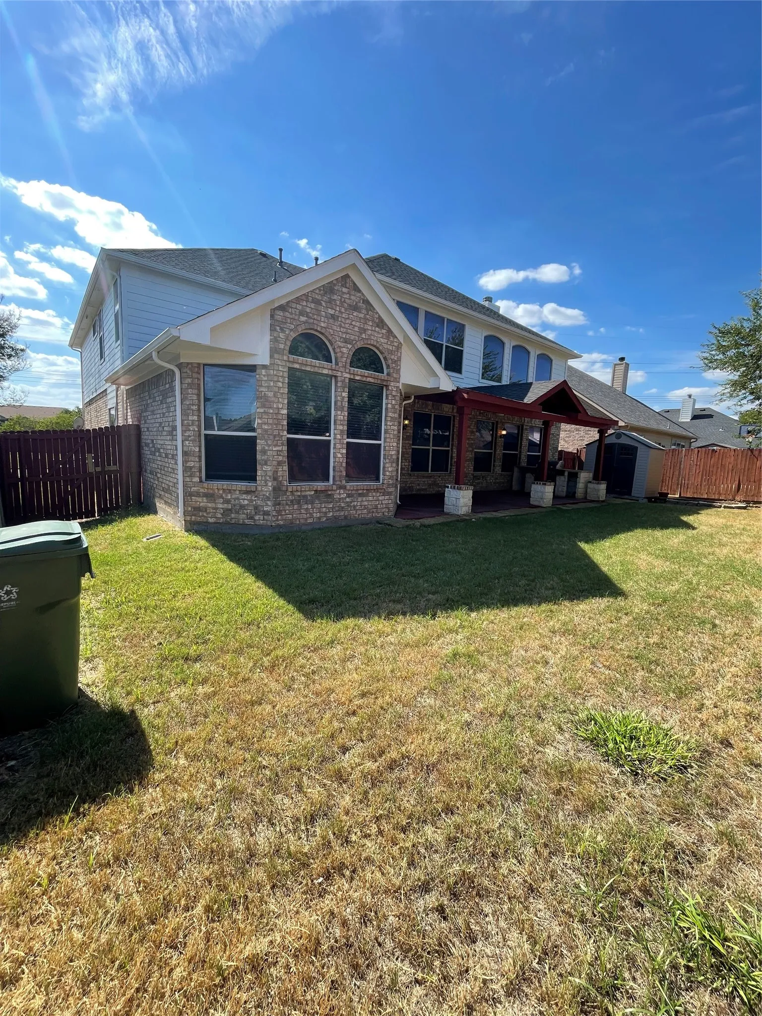Single Family Residence For Rent in Tarrant County , 714 Crockett Drive, Mansfield, Texas 76063, 4 Bedroom, 4 Bathroom, 2 Garage spaces, 3,919 Sqft, built in 2005, mls#21391281, Real Estate Agent in Mansfield, Homes For Rent in Tarrant county, Homes For Rent in Mansfield, Realtor in Mansfield Texas, Real Estate Brokerage Independent Realty Texas, Luminita Cordes Realtor