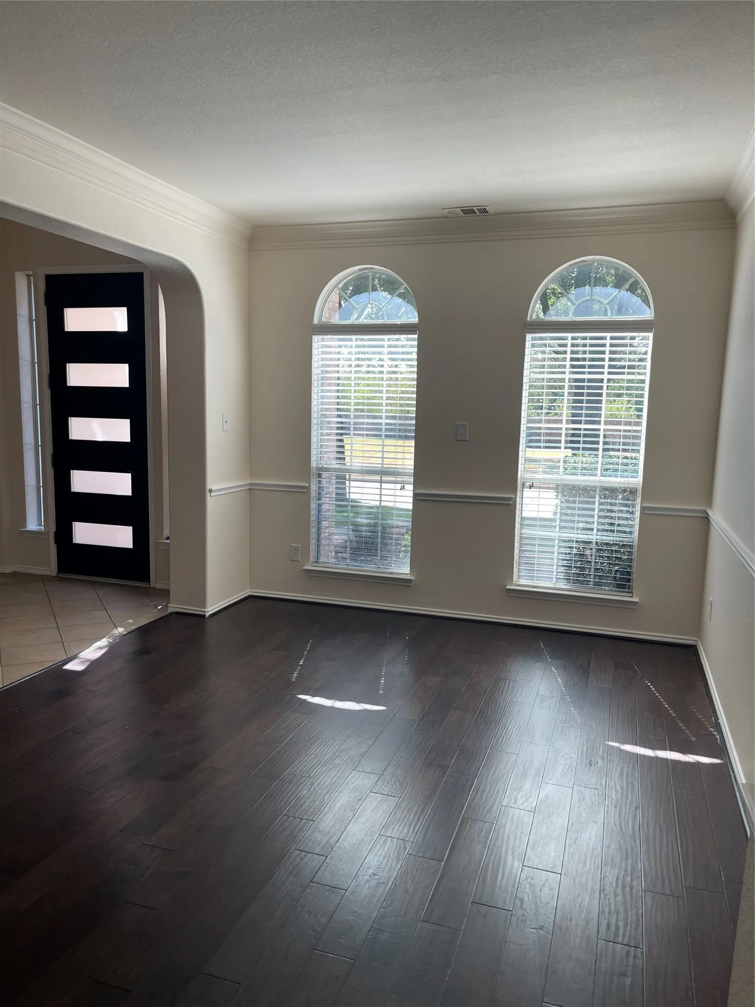 Single Family Residence For Rent in Tarrant County , 714 Crockett Drive, Mansfield, Texas 76063, 4 Bedroom, 4 Bathroom, 2 Garage spaces, 3,919 Sqft, built in 2005, mls#21391281, Real Estate Agent in Mansfield, Homes For Rent in Tarrant county, Homes For Rent in Mansfield, Realtor in Mansfield Texas, Real Estate Brokerage Independent Realty Texas, Luminita Cordes Realtor