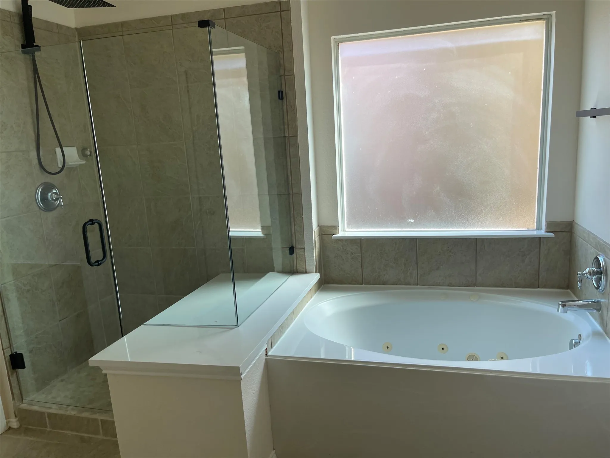Single Family Residence For Rent in Tarrant County , 714 Crockett Drive, Mansfield, Texas 76063, 4 Bedroom, 4 Bathroom, 2 Garage spaces, 3,919 Sqft, built in 2005, mls#21391281, Real Estate Agent in Mansfield, Homes For Rent in Tarrant county, Homes For Rent in Mansfield, Realtor in Mansfield Texas, Real Estate Brokerage Independent Realty Texas, Luminita Cordes Realtor