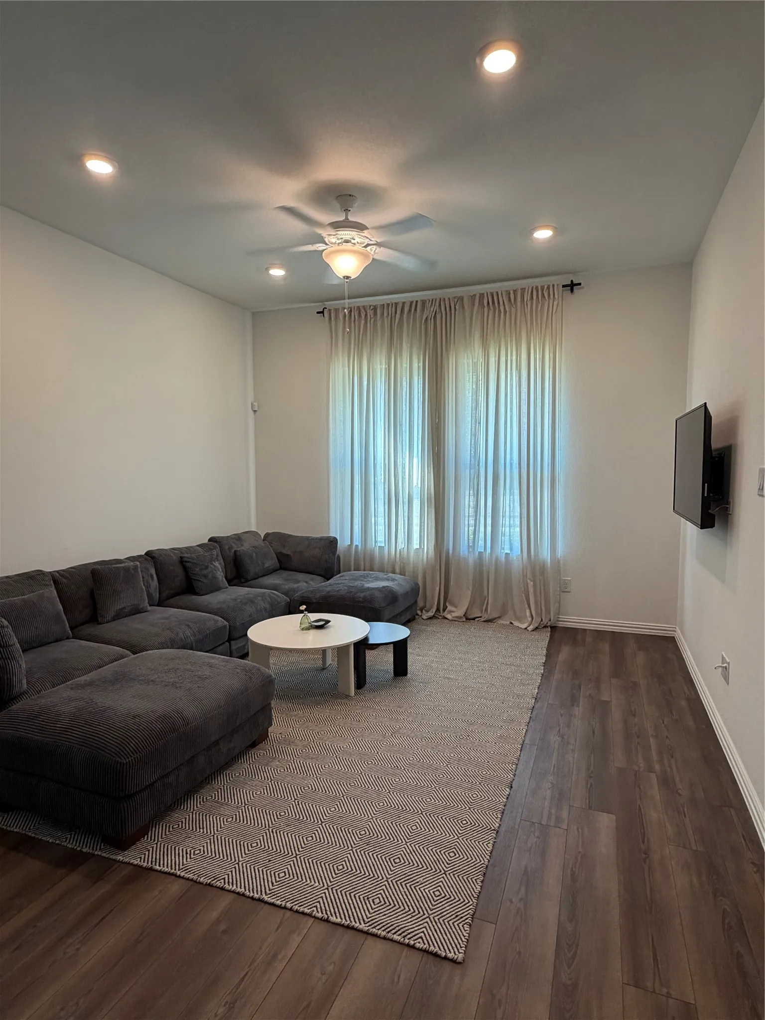 Townhouse For Rent in Dallas County , 5921 Baritone Court, Sachse, Texas 75048, 3 Bedroom, 3 Bathroom, 2 Garage spaces, 1,997 Sqft, built in 2023, mls#21391283, Real Estate Agent in Sachse, Homes For Rent in Dallas county, Homes For Rent in Sachse, Realtor in Sachse Texas, Real Estate Brokerage Independent Realty Texas, Luminita Cordes Realtor