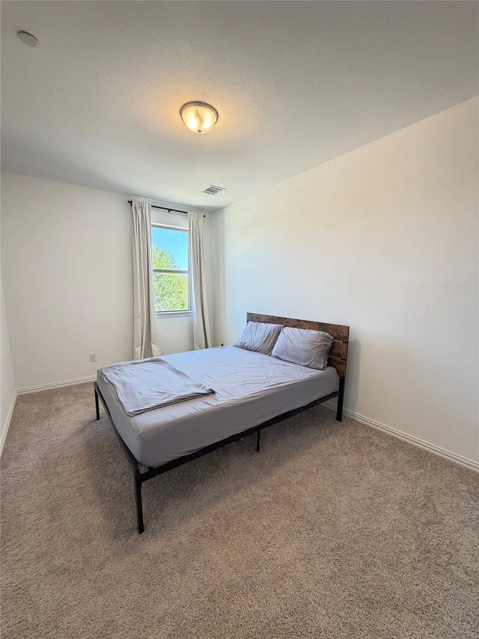 Townhouse For Rent in Dallas County , 5921 Baritone Court, Sachse, Texas 75048, 3 Bedroom, 3 Bathroom, 2 Garage spaces, 1,997 Sqft, built in 2023, mls#21391283, Real Estate Agent in Sachse, Homes For Rent in Dallas county, Homes For Rent in Sachse, Realtor in Sachse Texas, Real Estate Brokerage Independent Realty Texas, Luminita Cordes Realtor