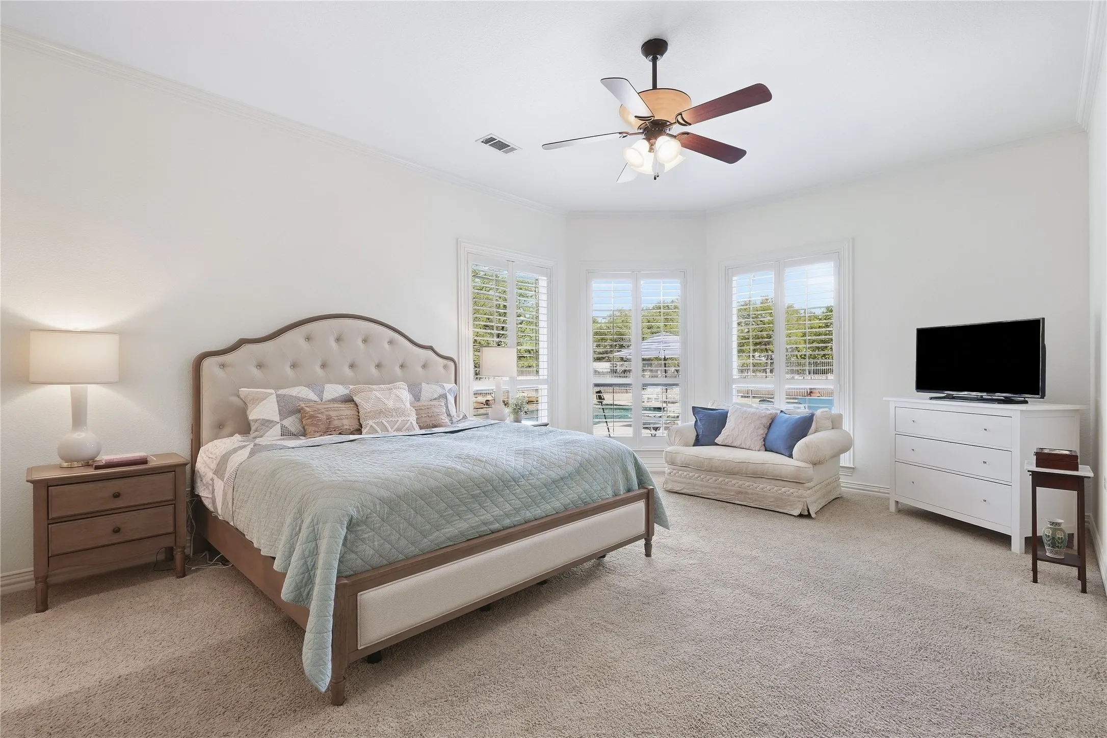 Single Family Residence For Sale in Parker County , 199 Deer Creek Drive, Aledo, Texas 76008, 4 Bedroom, 4 Bathroom, 3 Garage spaces, 3,000 Sqft, built in 2005, mls#21390449, Real Estate Agent in Aledo, Homes For Sale in Parker county, Homes For Sale in Aledo, Realtor in Aledo Texas, Real Estate Brokerage Independent Realty Texas, Luminita Cordes Realtor