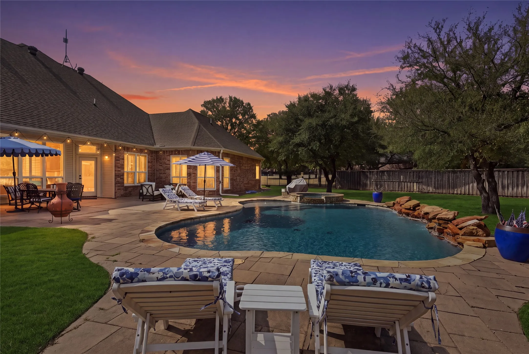 Single Family Residence For Sale in Parker County , 199 Deer Creek Drive, Aledo, Texas 76008, 4 Bedroom, 4 Bathroom, 3 Garage spaces, 3,000 Sqft, built in 2005, mls#21390449, Real Estate Agent in Aledo, Homes For Sale in Parker county, Homes For Sale in Aledo, Realtor in Aledo Texas, Real Estate Brokerage Independent Realty Texas, Luminita Cordes Realtor