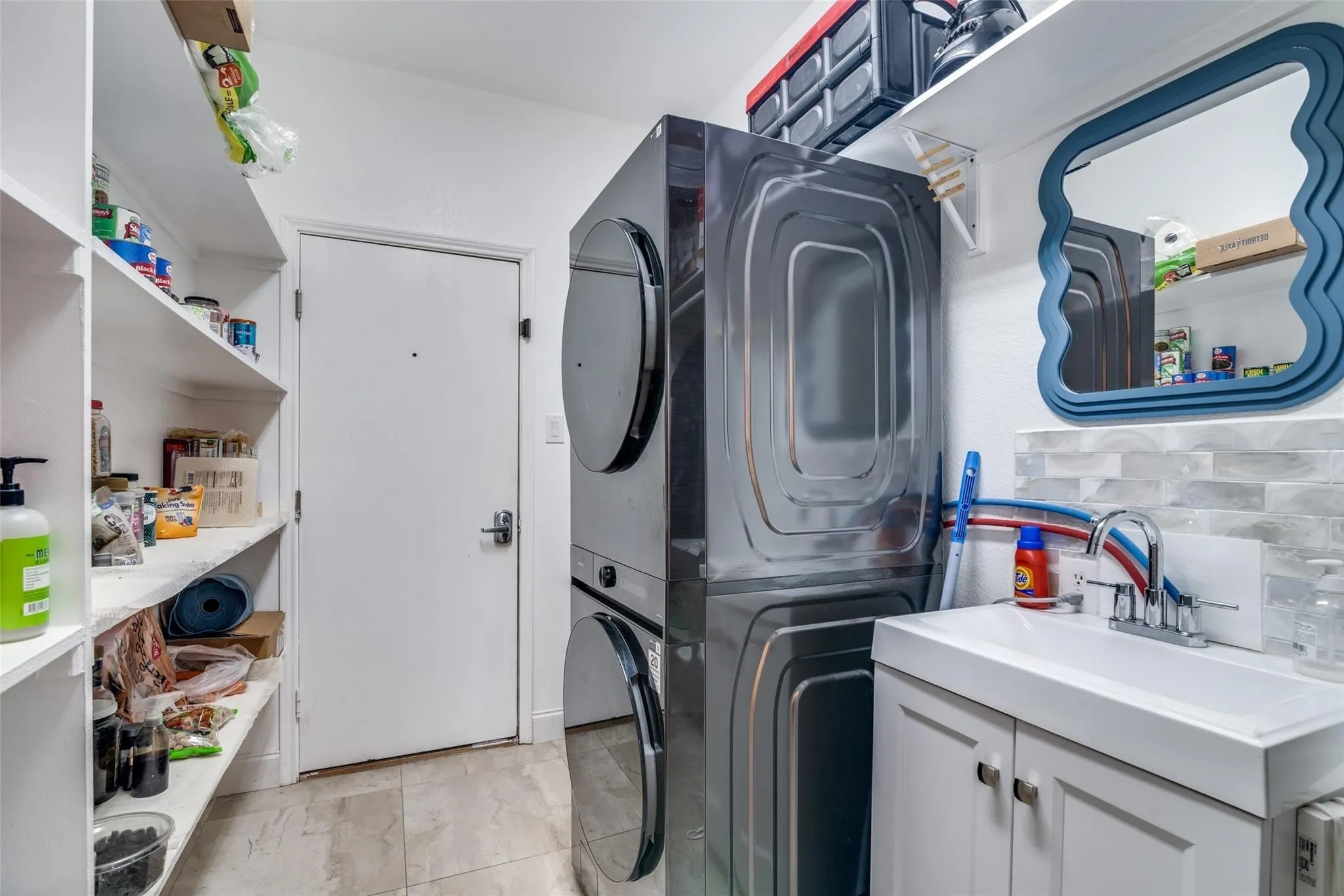 Single Family Residence For Sale in Rockwall County , 4016 Poplar Point Drive, Rockwall, Texas 75032, 5 Bedroom, 3 Bathroom, 2 Garage spaces, 3,148 Sqft, built in 2004, mls#21391286, Real Estate Agent in Rockwall, Homes For Sale in Rockwall county, Homes For Sale in Rockwall, Realtor in Rockwall Texas, Real Estate Brokerage Independent Realty Texas, Luminita Cordes Realtor