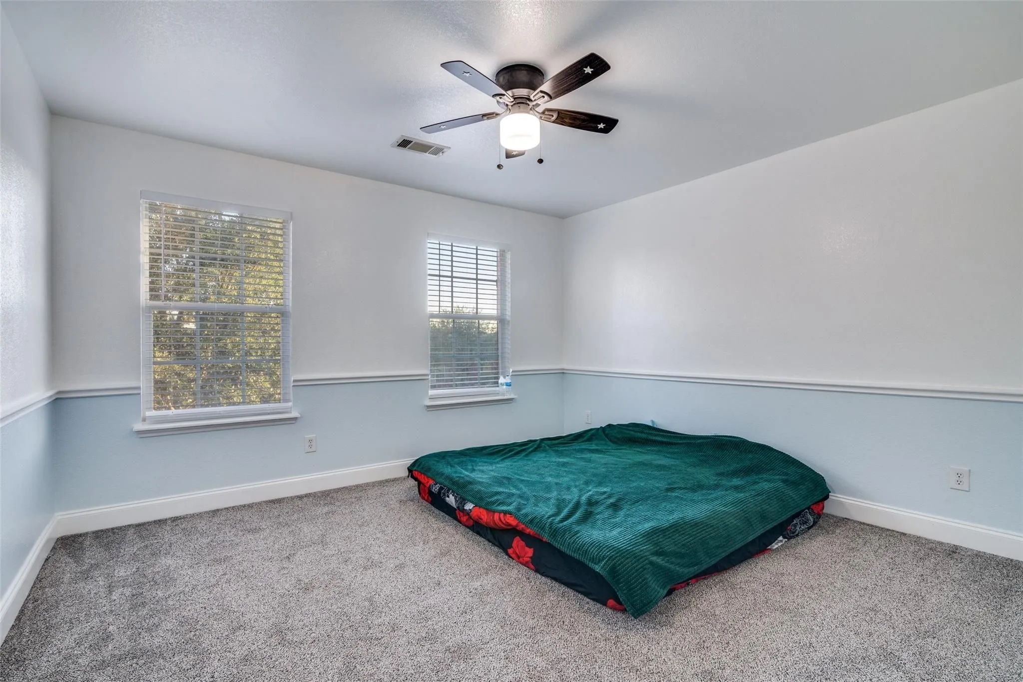 Single Family Residence For Sale in Rockwall County , 4016 Poplar Point Drive, Rockwall, Texas 75032, 5 Bedroom, 3 Bathroom, 2 Garage spaces, 3,148 Sqft, built in 2004, mls#21391286, Real Estate Agent in Rockwall, Homes For Sale in Rockwall county, Homes For Sale in Rockwall, Realtor in Rockwall Texas, Real Estate Brokerage Independent Realty Texas, Luminita Cordes Realtor