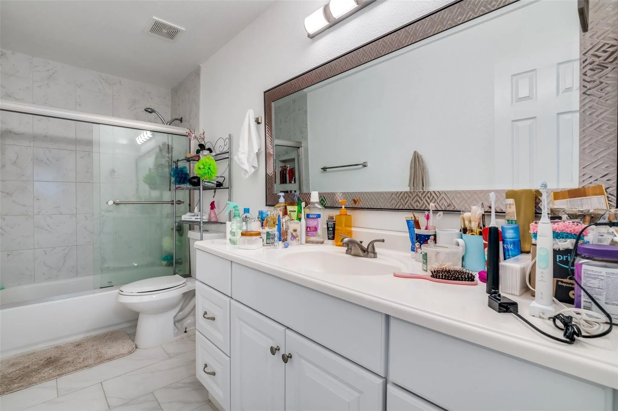 Single Family Residence For Sale in Rockwall County , 4016 Poplar Point Drive, Rockwall, Texas 75032, 5 Bedroom, 3 Bathroom, 2 Garage spaces, 3,148 Sqft, built in 2004, mls#21391286, Real Estate Agent in Rockwall, Homes For Sale in Rockwall county, Homes For Sale in Rockwall, Realtor in Rockwall Texas, Real Estate Brokerage Independent Realty Texas, Luminita Cordes Realtor