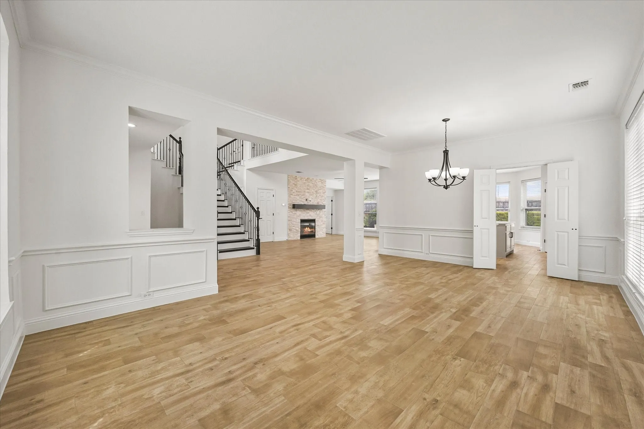 Single Family Residence For Sale in Dallas County , 1902 Benedict Court, Rowlett, Texas 75088, 4 Bedroom, 3 Bathroom, 3 Garage spaces, 3,144 Sqft, built in 2002, mls#21390524, Real Estate Agent in Rowlett, Homes For Sale in Dallas county, Homes For Sale in Rowlett, Realtor in Rowlett Texas, Real Estate Brokerage Independent Realty Texas, Luminita Cordes Realtor