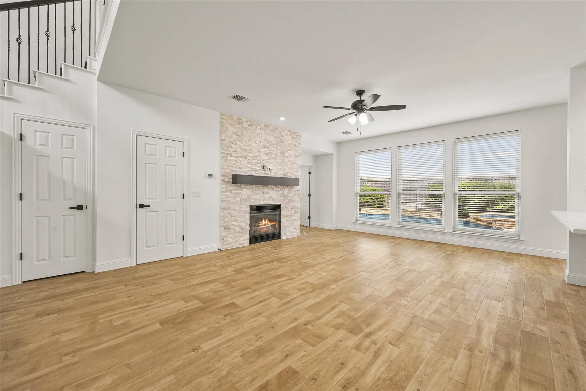 Single Family Residence For Sale in Dallas County , 1902 Benedict Court, Rowlett, Texas 75088, 4 Bedroom, 3 Bathroom, 3 Garage spaces, 3,144 Sqft, built in 2002, mls#21390524, Real Estate Agent in Rowlett, Homes For Sale in Dallas county, Homes For Sale in Rowlett, Realtor in Rowlett Texas, Real Estate Brokerage Independent Realty Texas, Luminita Cordes Realtor