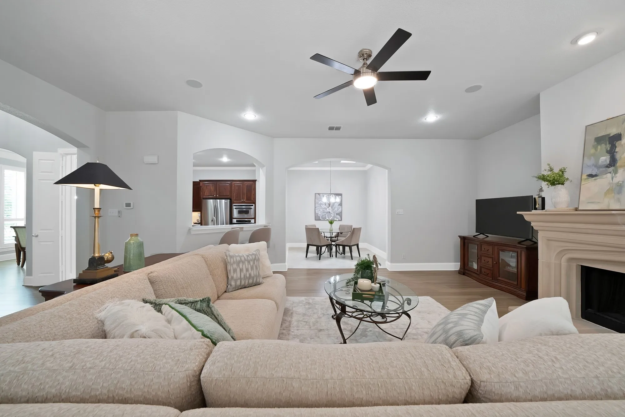 Single Family Residence For Sale in Denton County , 4032 Navarro Way, Frisco, Texas 75034, 4 Bedroom, 4 Bathroom, 2 Garage spaces, 3,234 Sqft, built in 2002, mls#21387704, Real Estate Agent in Frisco, Homes For Sale in Denton county, Homes For Sale in Frisco, Realtor in Frisco Texas, Real Estate Brokerage Independent Realty Texas, Luminita Cordes Realtor