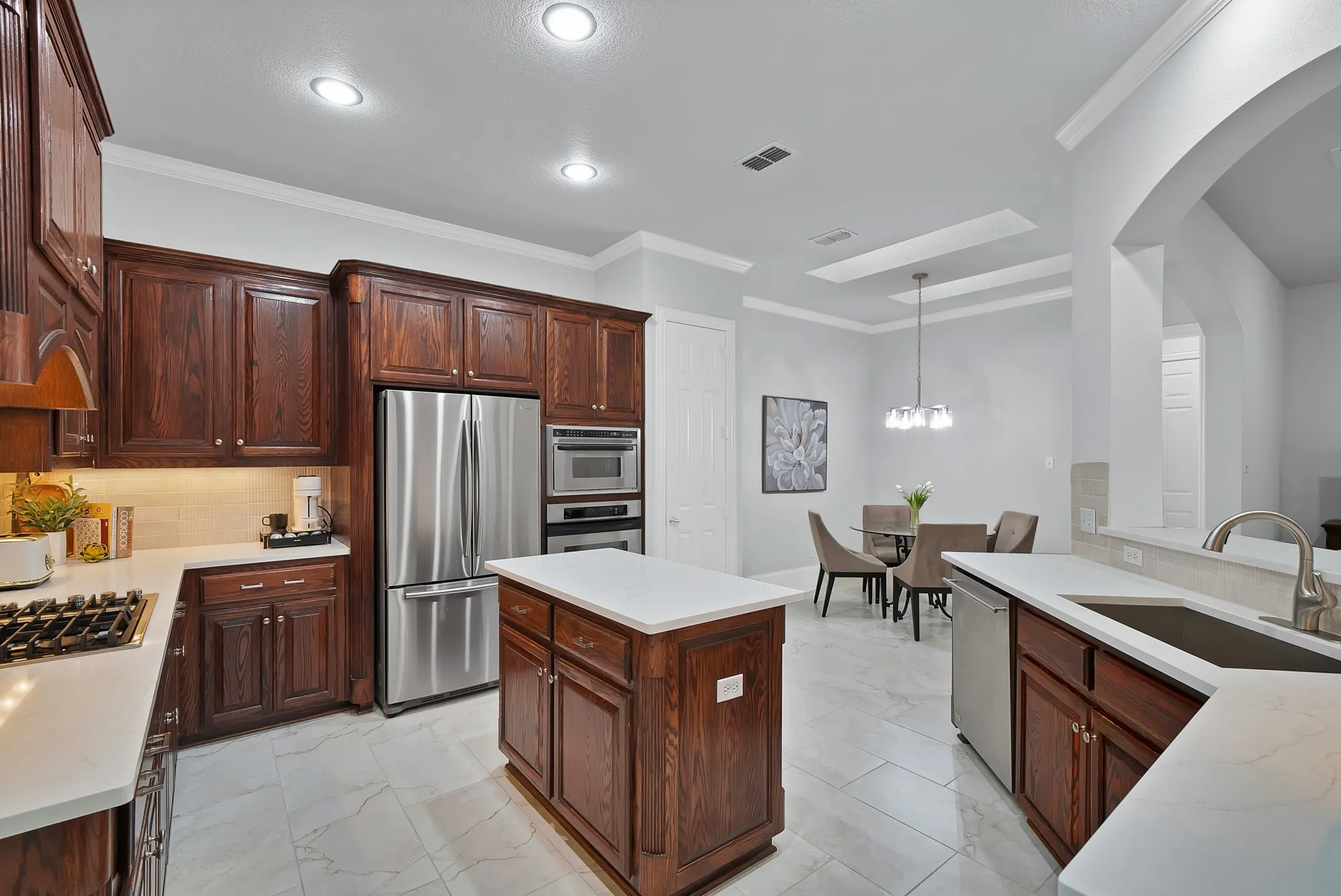 Single Family Residence For Sale in Denton County , 4032 Navarro Way, Frisco, Texas 75034, 4 Bedroom, 4 Bathroom, 2 Garage spaces, 3,234 Sqft, built in 2002, mls#21387704, Real Estate Agent in Frisco, Homes For Sale in Denton county, Homes For Sale in Frisco, Realtor in Frisco Texas, Real Estate Brokerage Independent Realty Texas, Luminita Cordes Realtor