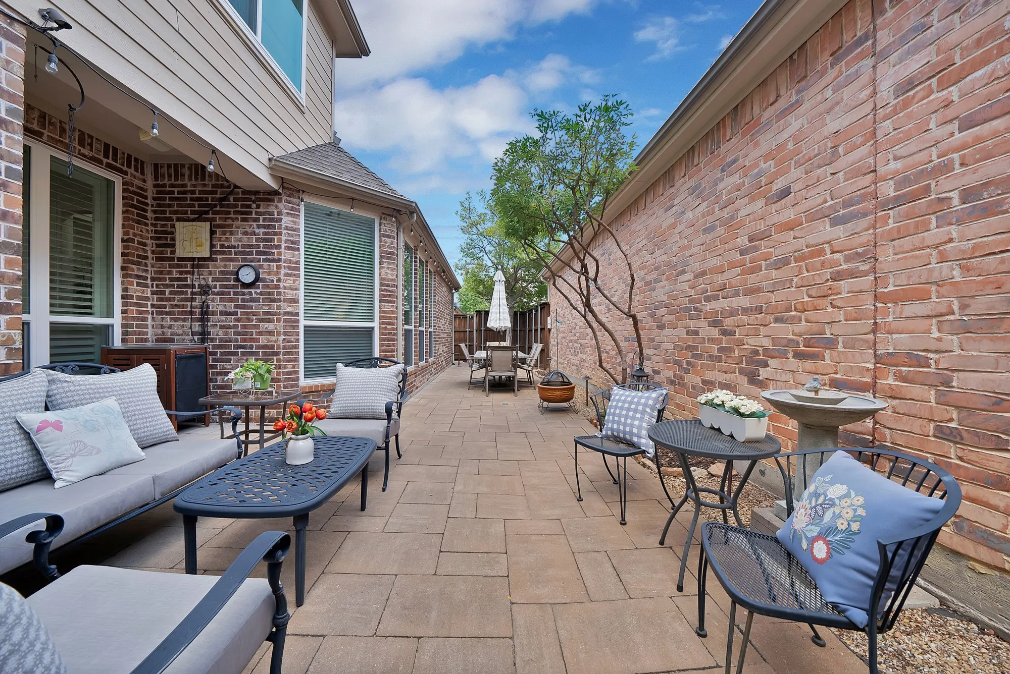 Single Family Residence For Sale in Denton County , 4032 Navarro Way, Frisco, Texas 75034, 4 Bedroom, 4 Bathroom, 2 Garage spaces, 3,234 Sqft, built in 2002, mls#21387704, Real Estate Agent in Frisco, Homes For Sale in Denton county, Homes For Sale in Frisco, Realtor in Frisco Texas, Real Estate Brokerage Independent Realty Texas, Luminita Cordes Realtor