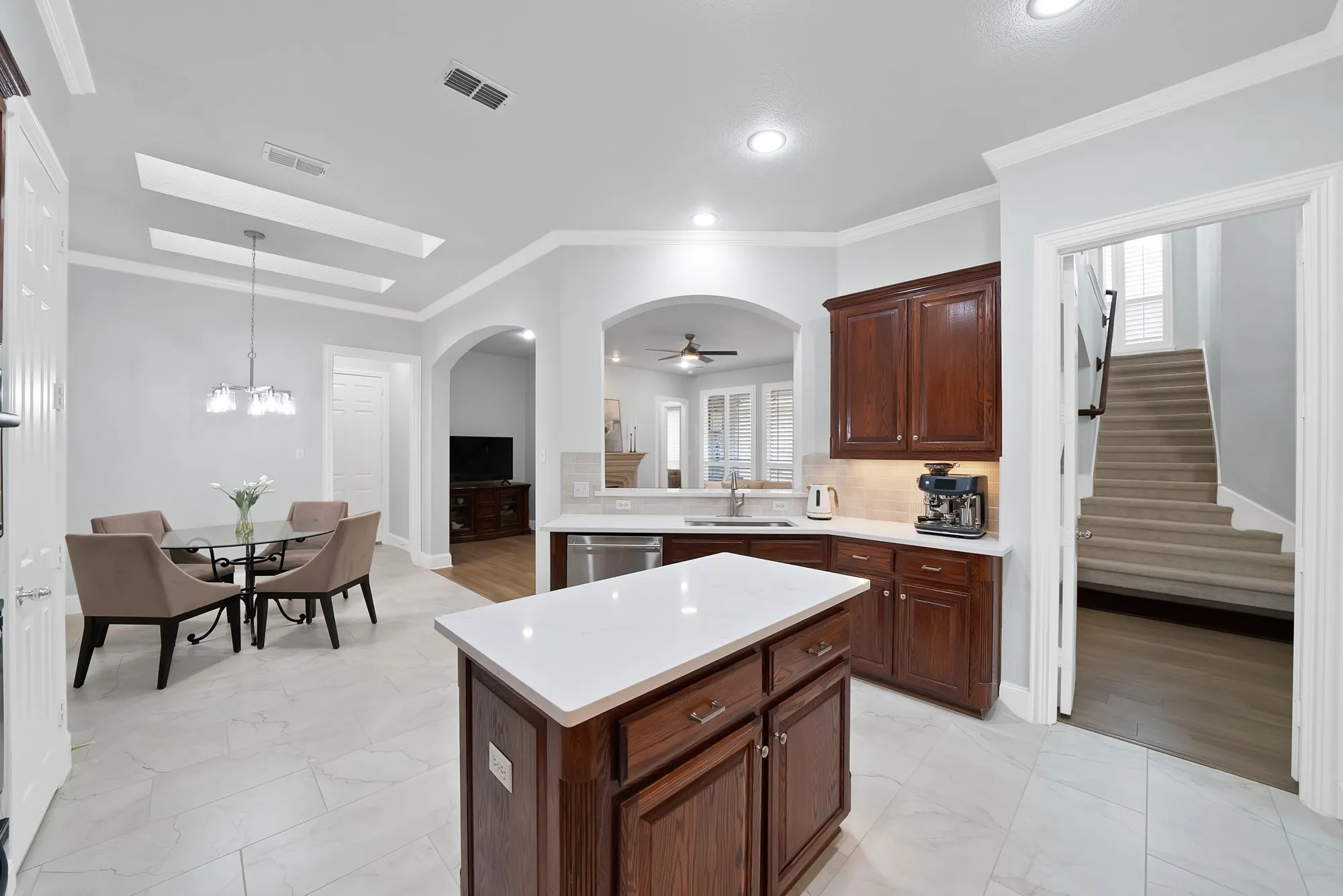 Single Family Residence For Sale in Denton County , 4032 Navarro Way, Frisco, Texas 75034, 4 Bedroom, 4 Bathroom, 2 Garage spaces, 3,234 Sqft, built in 2002, mls#21387704, Real Estate Agent in Frisco, Homes For Sale in Denton county, Homes For Sale in Frisco, Realtor in Frisco Texas, Real Estate Brokerage Independent Realty Texas, Luminita Cordes Realtor