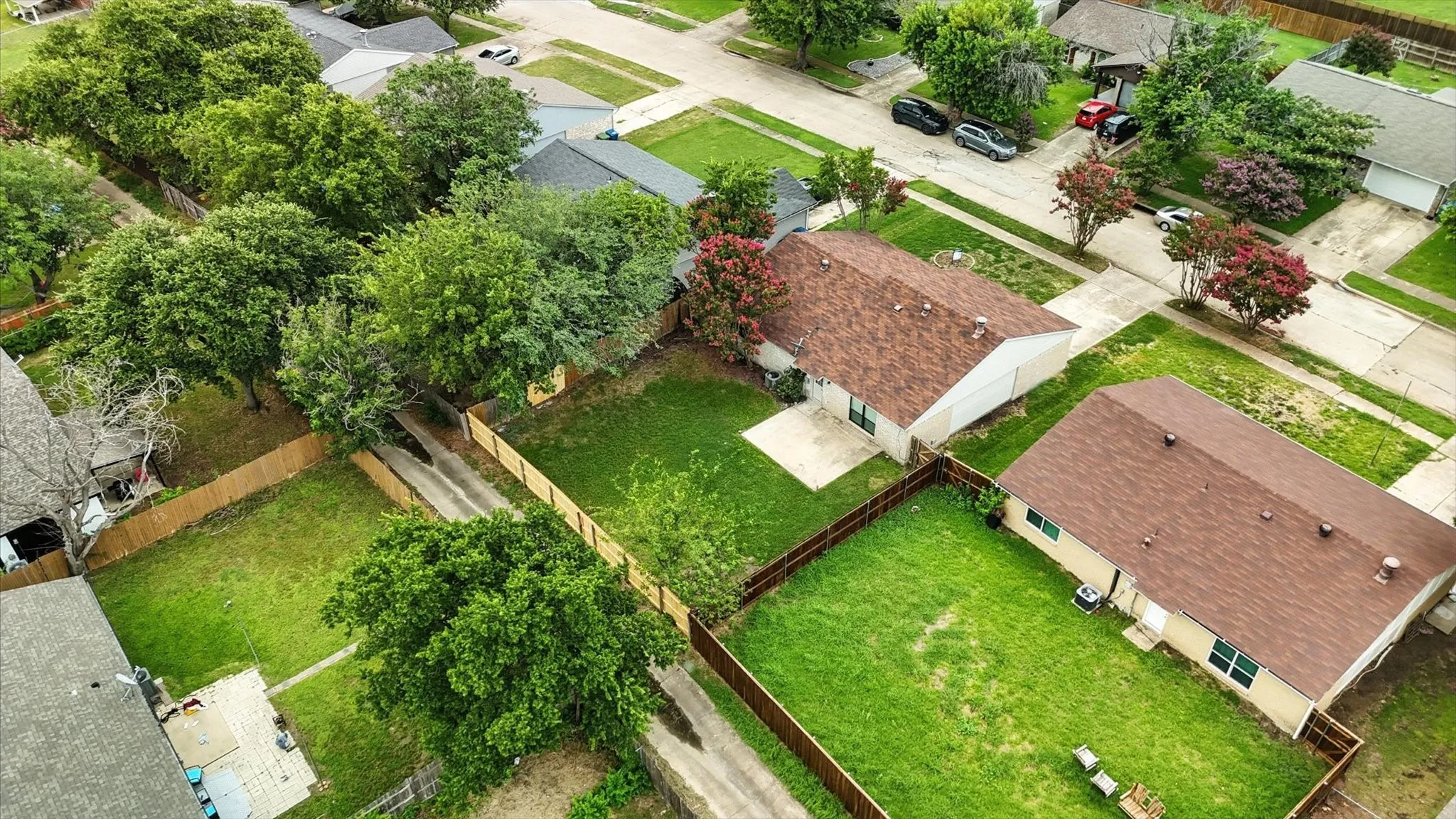 Single Family Residence For Rent in Denton County , 5221 Knox Drive, The Colony, Texas 75056, 3 Bedroom, 2 Bathroom, 2 Garage spaces, 1,379 Sqft, built in 1974, mls#21391291, Real Estate Agent in The Colony, Homes For Rent in Denton county, Homes For Rent in The Colony, Realtor in The Colony Texas, Real Estate Brokerage Independent Realty Texas, Luminita Cordes Realtor