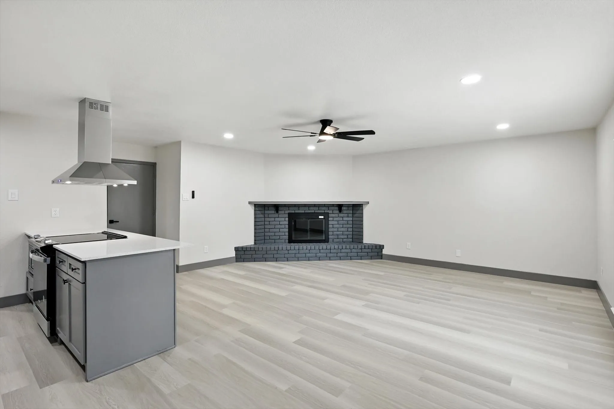 Single Family Residence For Rent in Denton County , 5221 Knox Drive, The Colony, Texas 75056, 3 Bedroom, 2 Bathroom, 2 Garage spaces, 1,379 Sqft, built in 1974, mls#21391291, Real Estate Agent in The Colony, Homes For Rent in Denton county, Homes For Rent in The Colony, Realtor in The Colony Texas, Real Estate Brokerage Independent Realty Texas, Luminita Cordes Realtor