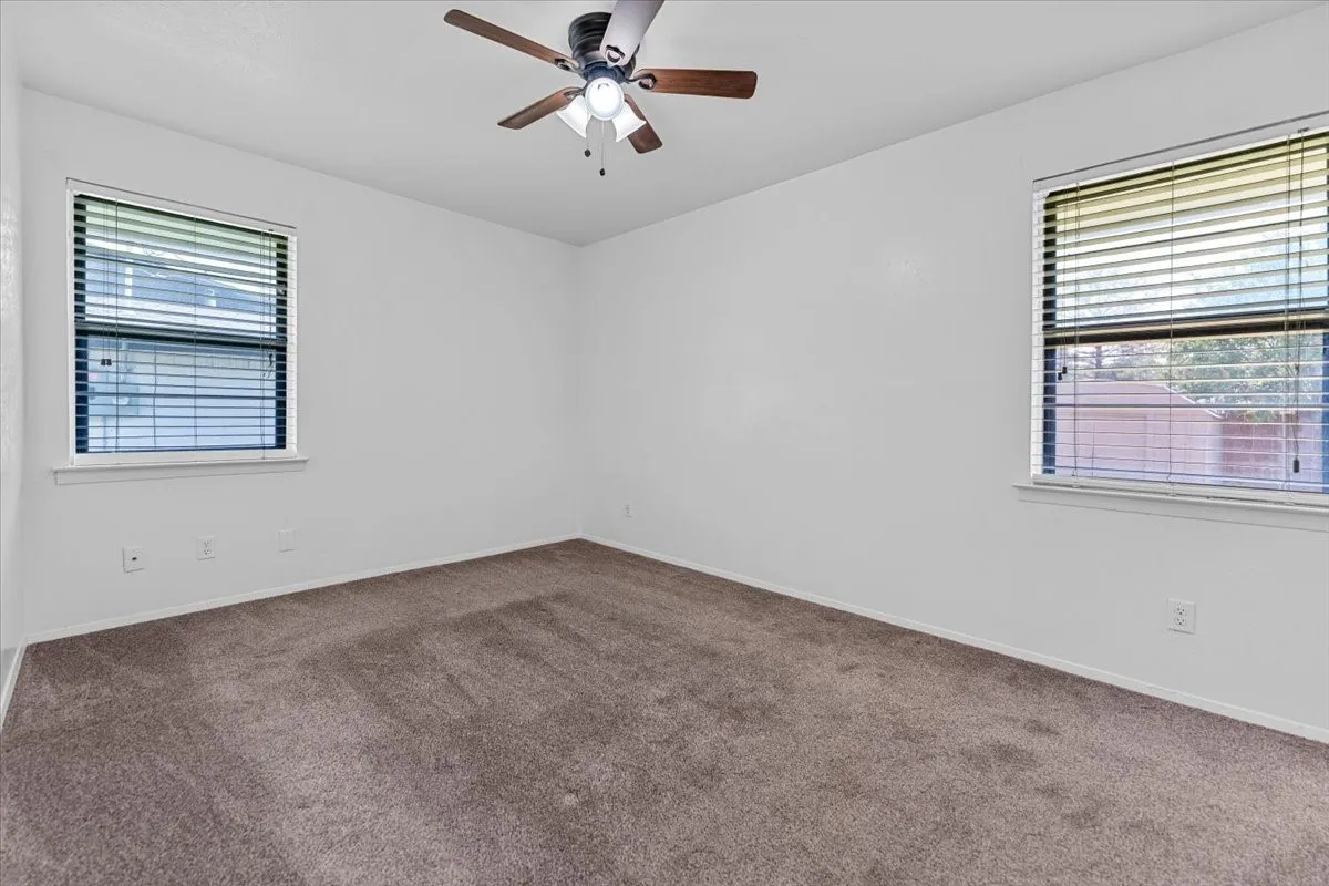 Single Family Residence For Rent in Dallas County , 817 Warren Way, Richardson, Texas 75080, 3 Bedroom, 2 Bathroom, 2 Garage spaces, 1,296 Sqft, built in 1961, mls#21391293, Real Estate Agent in Richardson, Homes For Rent in Dallas county, Homes For Rent in Richardson, Realtor in Richardson Texas, Real Estate Brokerage Independent Realty Texas, Luminita Cordes Realtor