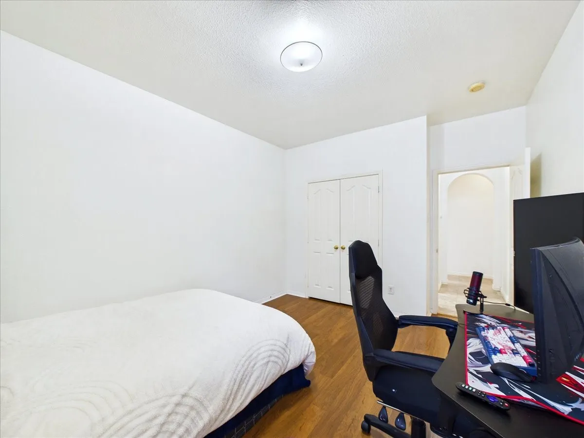2nd Bedroom