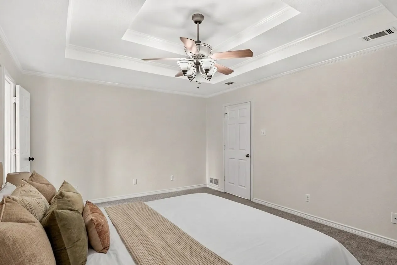 Single Family Residence For Sale in Collin County , 6309 Bradley Lane, Plano, Texas 75023, 4 Bedroom, 3 Bathroom, 2 Garage spaces, 2,374 Sqft, built in 1984, mls#21386823, Real Estate Agent in Plano, Homes For Sale in Collin county, Homes For Sale in Plano, Realtor in Plano Texas, Real Estate Brokerage Independent Realty Texas, Luminita Cordes Realtor