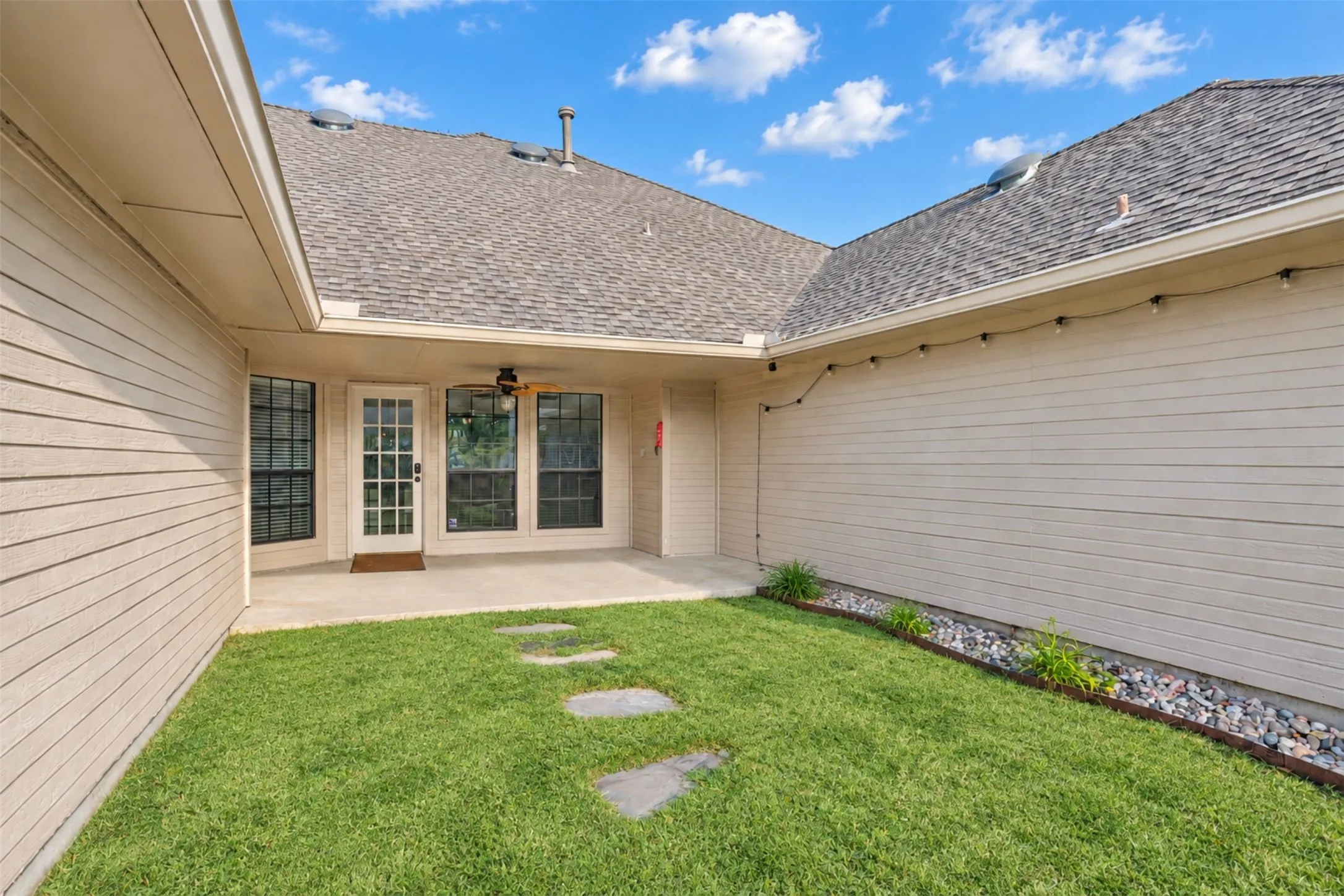 Single Family Residence For Sale in Collin County , 6309 Bradley Lane, Plano, Texas 75023, 4 Bedroom, 3 Bathroom, 2 Garage spaces, 2,374 Sqft, built in 1984, mls#21386823, Real Estate Agent in Plano, Homes For Sale in Collin county, Homes For Sale in Plano, Realtor in Plano Texas, Real Estate Brokerage Independent Realty Texas, Luminita Cordes Realtor