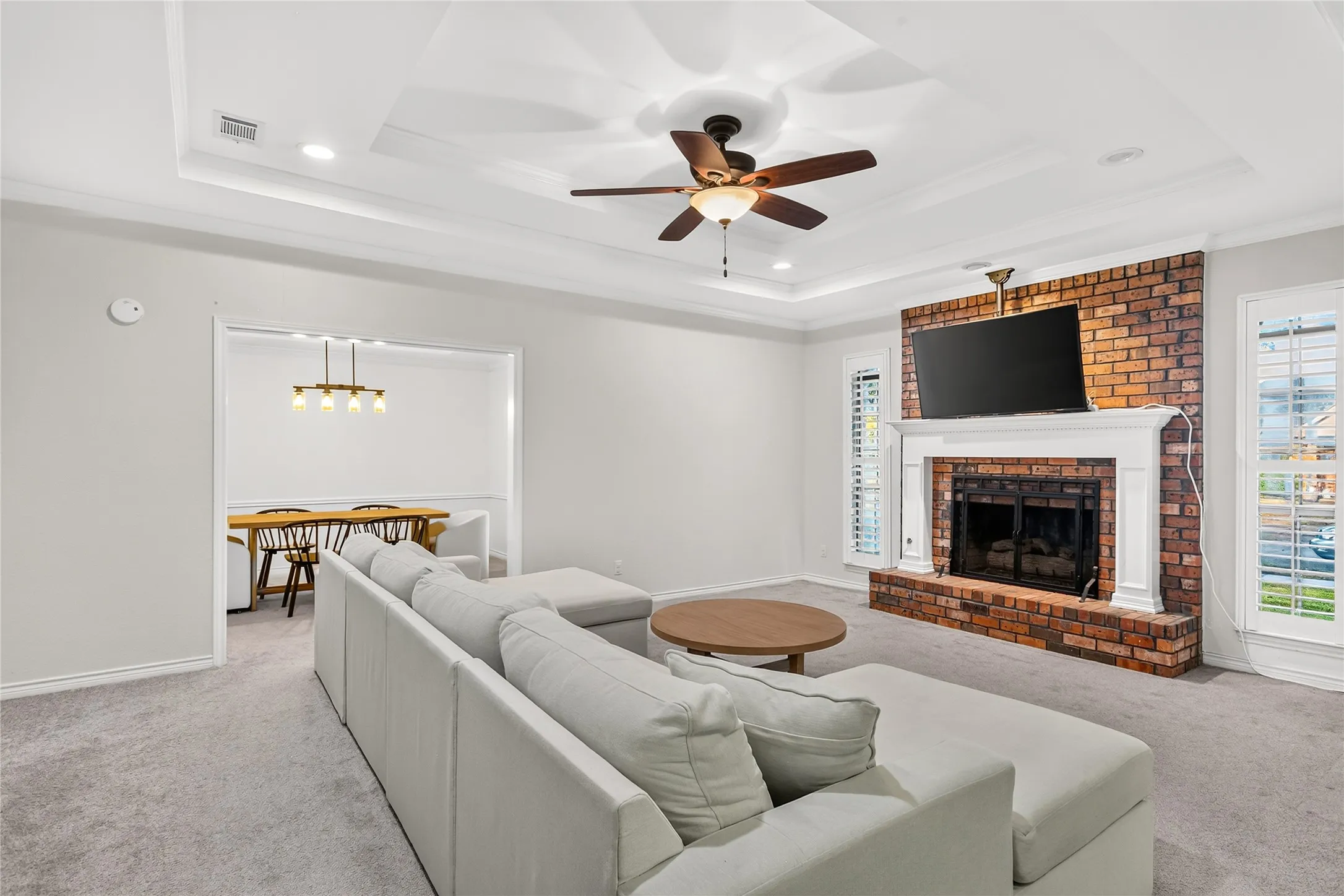 Single Family Residence For Sale in Collin County , 6309 Bradley Lane, Plano, Texas 75023, 4 Bedroom, 3 Bathroom, 2 Garage spaces, 2,374 Sqft, built in 1984, mls#21386823, Real Estate Agent in Plano, Homes For Sale in Collin county, Homes For Sale in Plano, Realtor in Plano Texas, Real Estate Brokerage Independent Realty Texas, Luminita Cordes Realtor