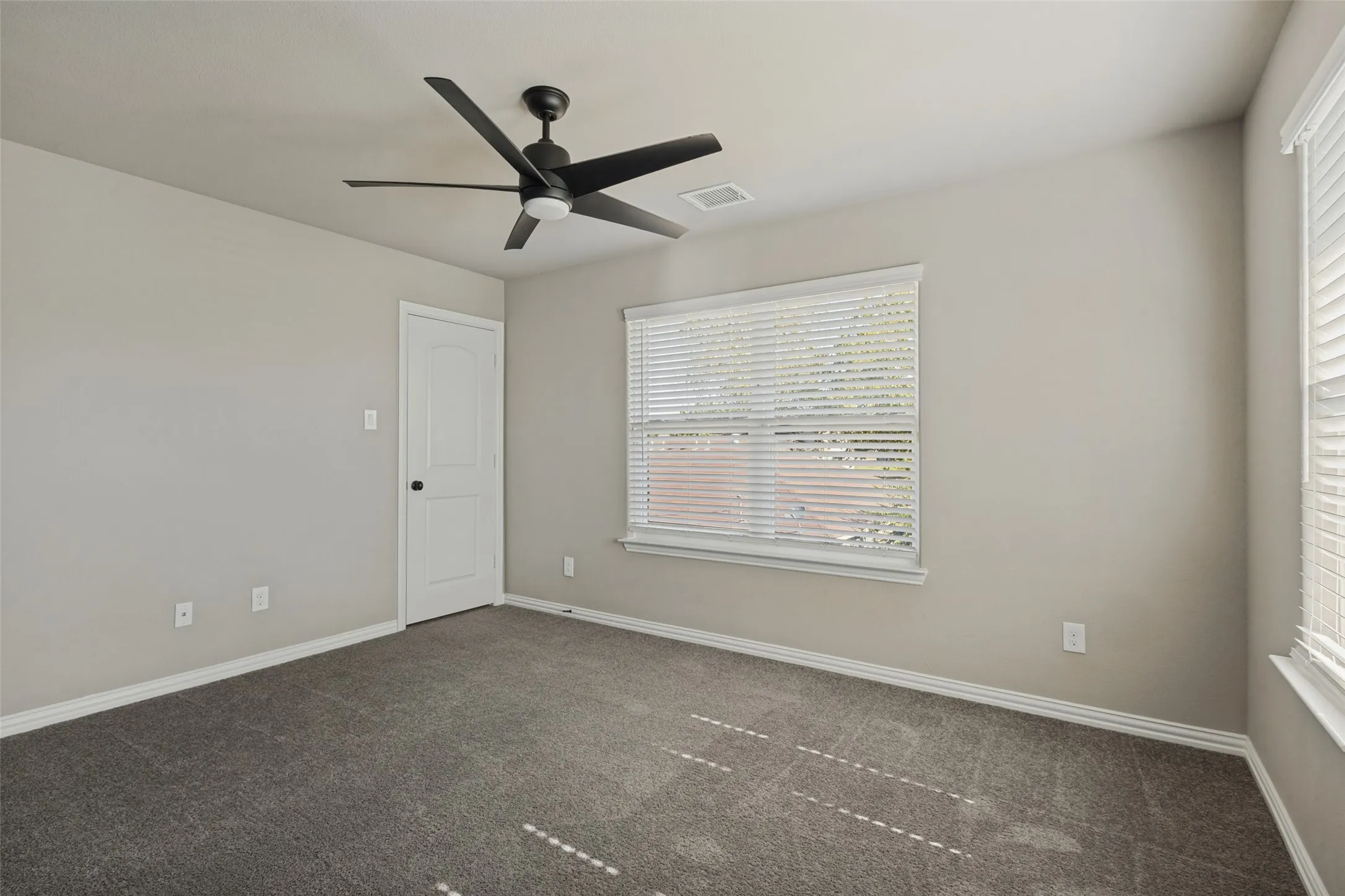 Single Family Residence For Sale in Collin County , 240 Teakwood Drive, Princeton, Texas 75407, 4 Bedroom, 4 Bathroom, 2 Garage spaces, 2,531 Sqft, built in 2020, mls#21391185, Real Estate Agent in Princeton, Homes For Sale in Collin county, Homes For Sale in Princeton, Realtor in Princeton Texas, Real Estate Brokerage Independent Realty Texas, Luminita Cordes Realtor