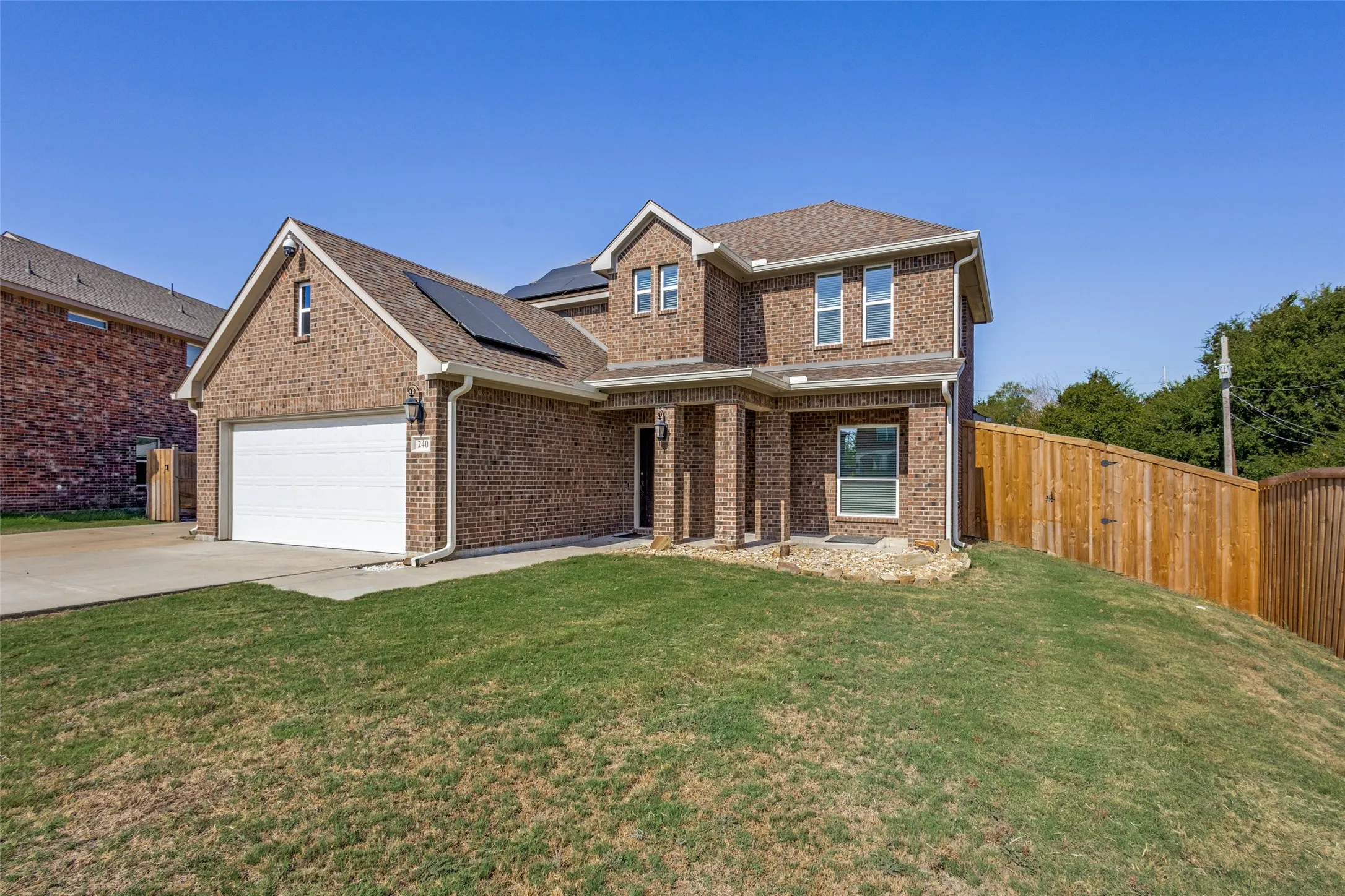 Single Family Residence For Sale in Collin County , 240 Teakwood Drive, Princeton, Texas 75407, 4 Bedroom, 4 Bathroom, 2 Garage spaces, 2,531 Sqft, built in 2020, mls#21391185, Real Estate Agent in Princeton, Homes For Sale in Collin county, Homes For Sale in Princeton, Realtor in Princeton Texas, Real Estate Brokerage Independent Realty Texas, Luminita Cordes Realtor