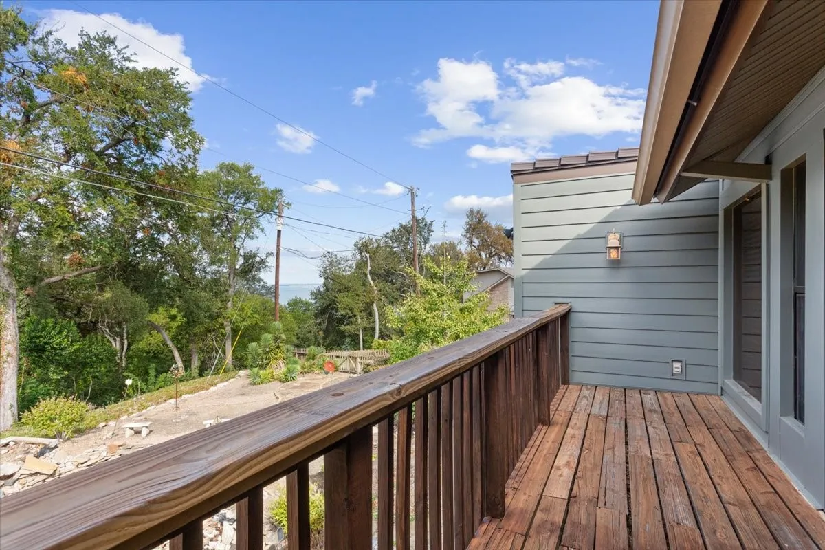 Single Family Residence For Sale in Mc Lennan County , 3724 Greenleaf Drive, Waco, Texas 76710, 3 Bedroom, 3 Bathroom, 3 Garage spaces, 3,719 Sqft, built in 1981, mls#21391060, Real Estate Agent in Waco, Homes For Sale in Mc Lennan county, Homes For Sale in Waco, Realtor in Waco Texas, Real Estate Brokerage Independent Realty Texas, Luminita Cordes Realtor