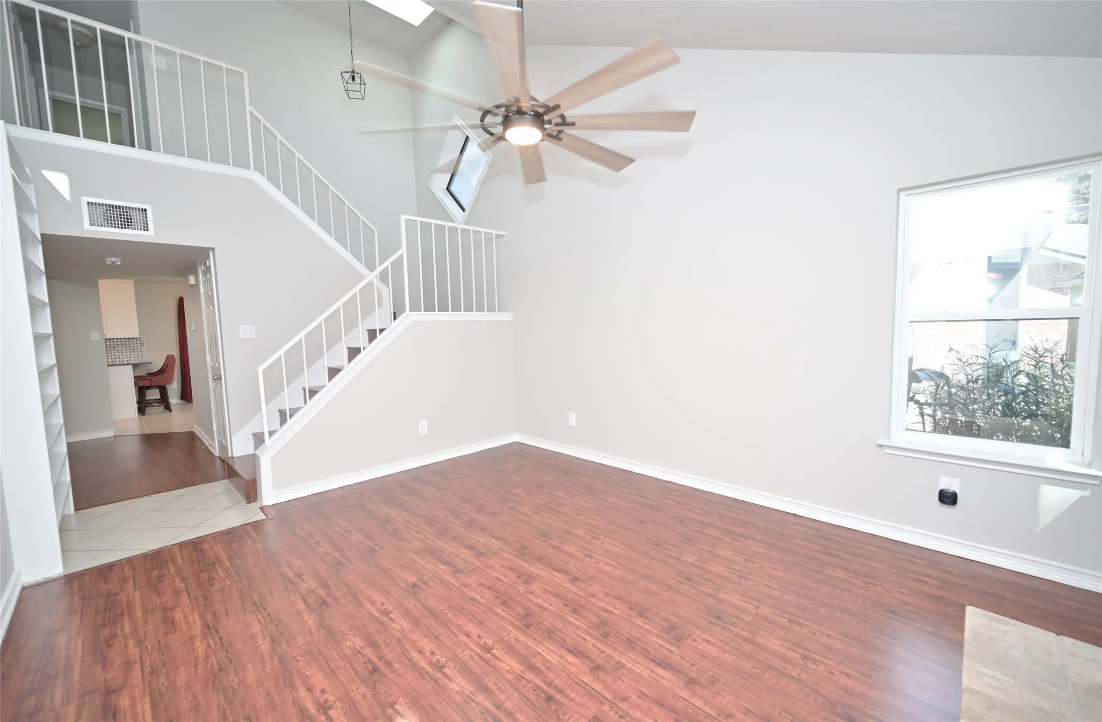 Single Family Residence For Sale in Tarrant County , 4649 Misty Ridge Drive, Fort Worth, Texas 76137, 3 Bedroom, 2 Bathroom, 2 Garage spaces, 1,922 Sqft, built in 1986, mls#21367451, Real Estate Agent in Fort Worth, Homes For Sale in Tarrant county, Homes For Sale in Fort Worth, Realtor in Fort Worth Texas, Real Estate Brokerage Independent Realty Texas, Luminita Cordes Realtor