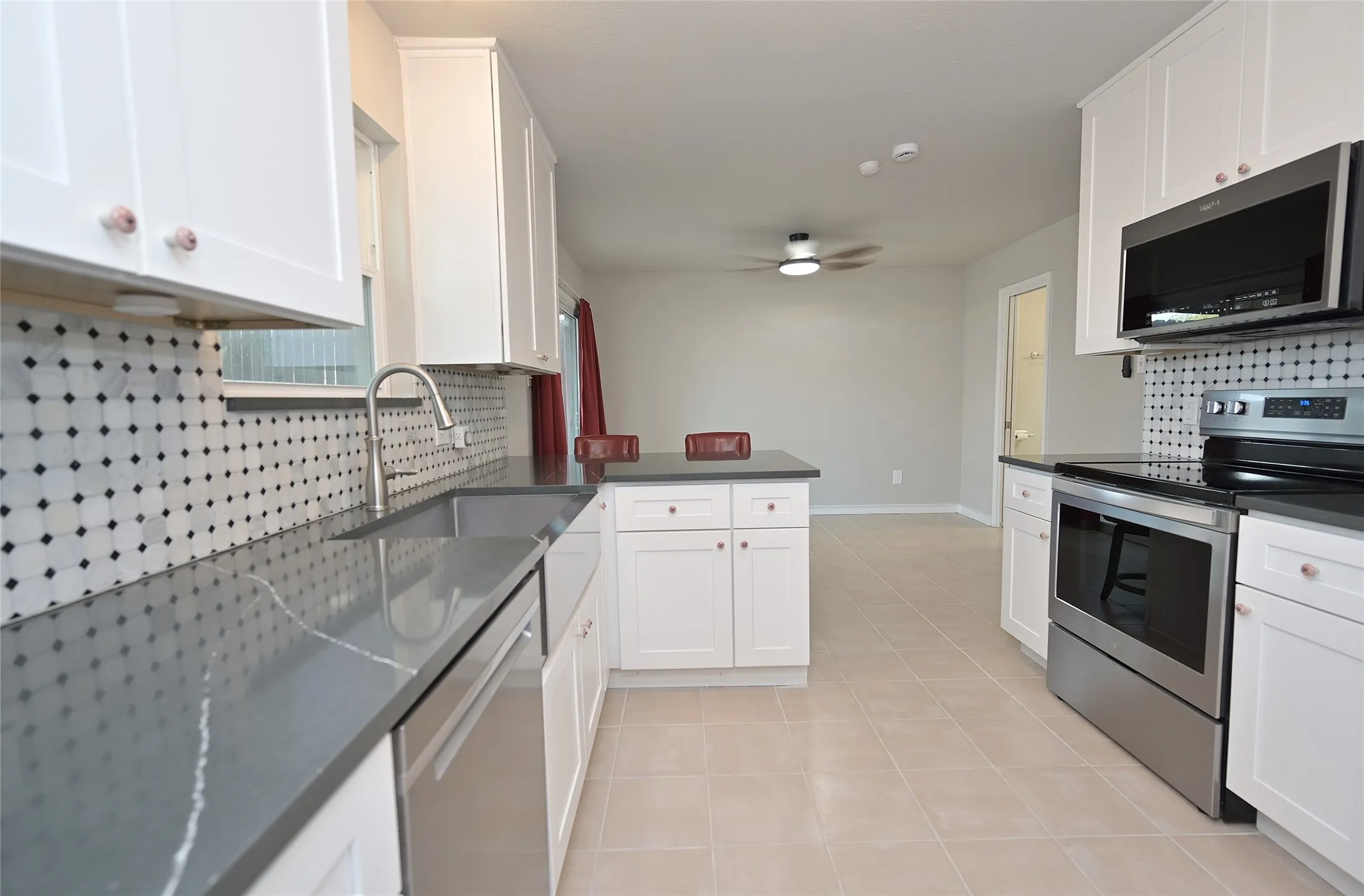 Single Family Residence For Sale in Tarrant County , 4649 Misty Ridge Drive, Fort Worth, Texas 76137, 3 Bedroom, 2 Bathroom, 2 Garage spaces, 1,922 Sqft, built in 1986, mls#21367451, Real Estate Agent in Fort Worth, Homes For Sale in Tarrant county, Homes For Sale in Fort Worth, Realtor in Fort Worth Texas, Real Estate Brokerage Independent Realty Texas, Luminita Cordes Realtor
