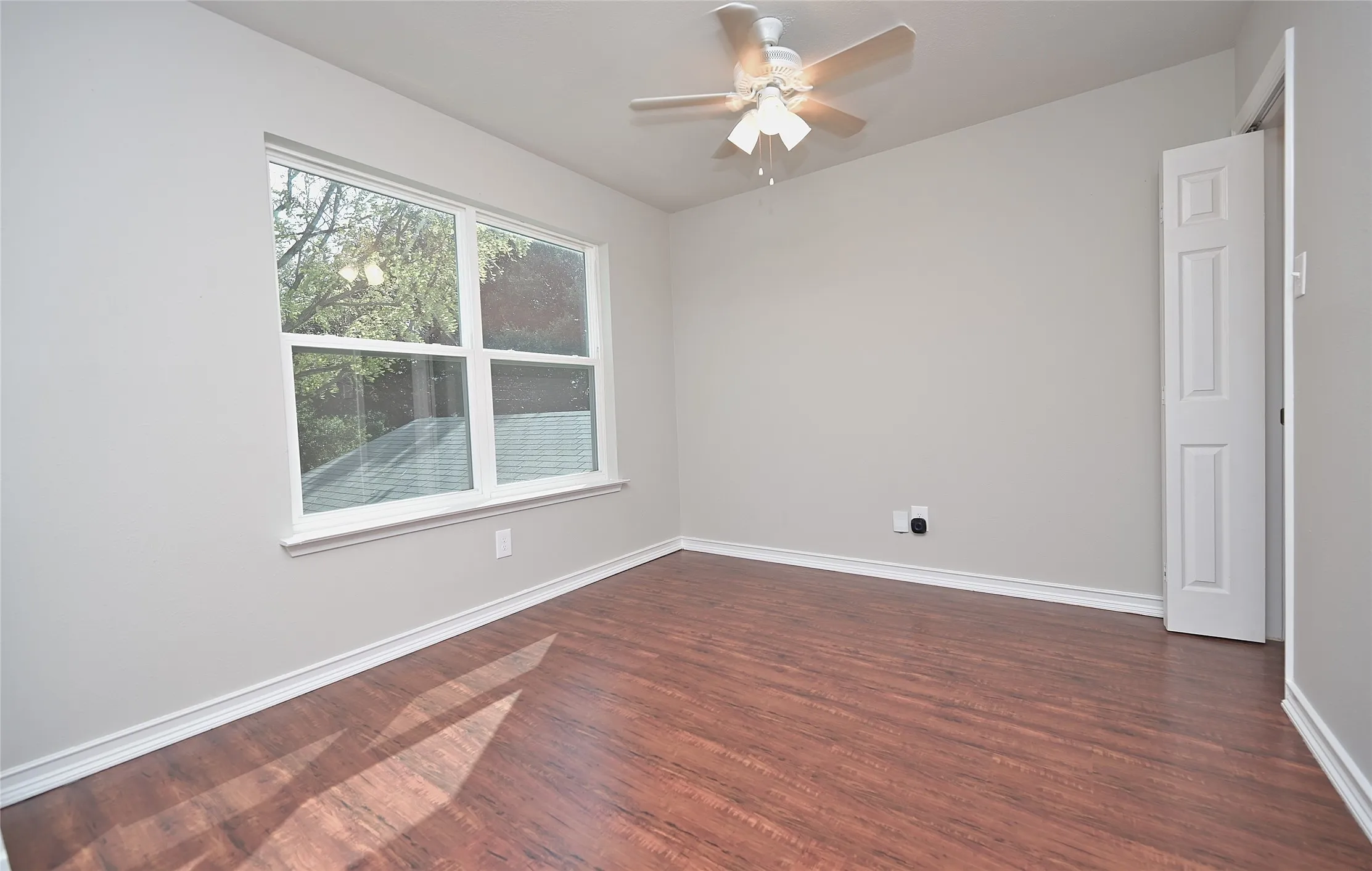 Single Family Residence For Sale in Tarrant County , 4649 Misty Ridge Drive, Fort Worth, Texas 76137, 3 Bedroom, 2 Bathroom, 2 Garage spaces, 1,922 Sqft, built in 1986, mls#21367451, Real Estate Agent in Fort Worth, Homes For Sale in Tarrant county, Homes For Sale in Fort Worth, Realtor in Fort Worth Texas, Real Estate Brokerage Independent Realty Texas, Luminita Cordes Realtor