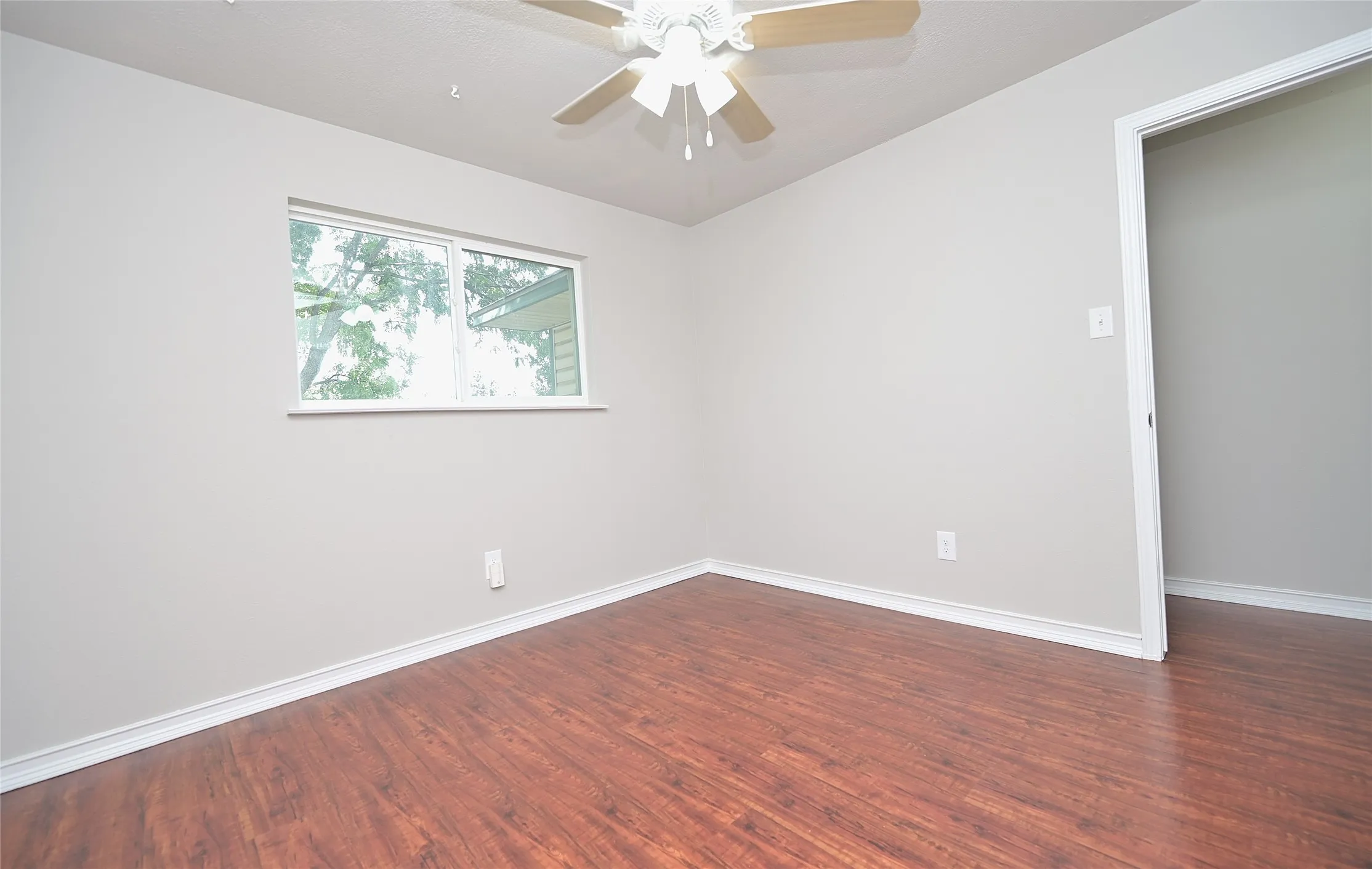 Single Family Residence For Sale in Tarrant County , 4649 Misty Ridge Drive, Fort Worth, Texas 76137, 3 Bedroom, 2 Bathroom, 2 Garage spaces, 1,922 Sqft, built in 1986, mls#21367451, Real Estate Agent in Fort Worth, Homes For Sale in Tarrant county, Homes For Sale in Fort Worth, Realtor in Fort Worth Texas, Real Estate Brokerage Independent Realty Texas, Luminita Cordes Realtor