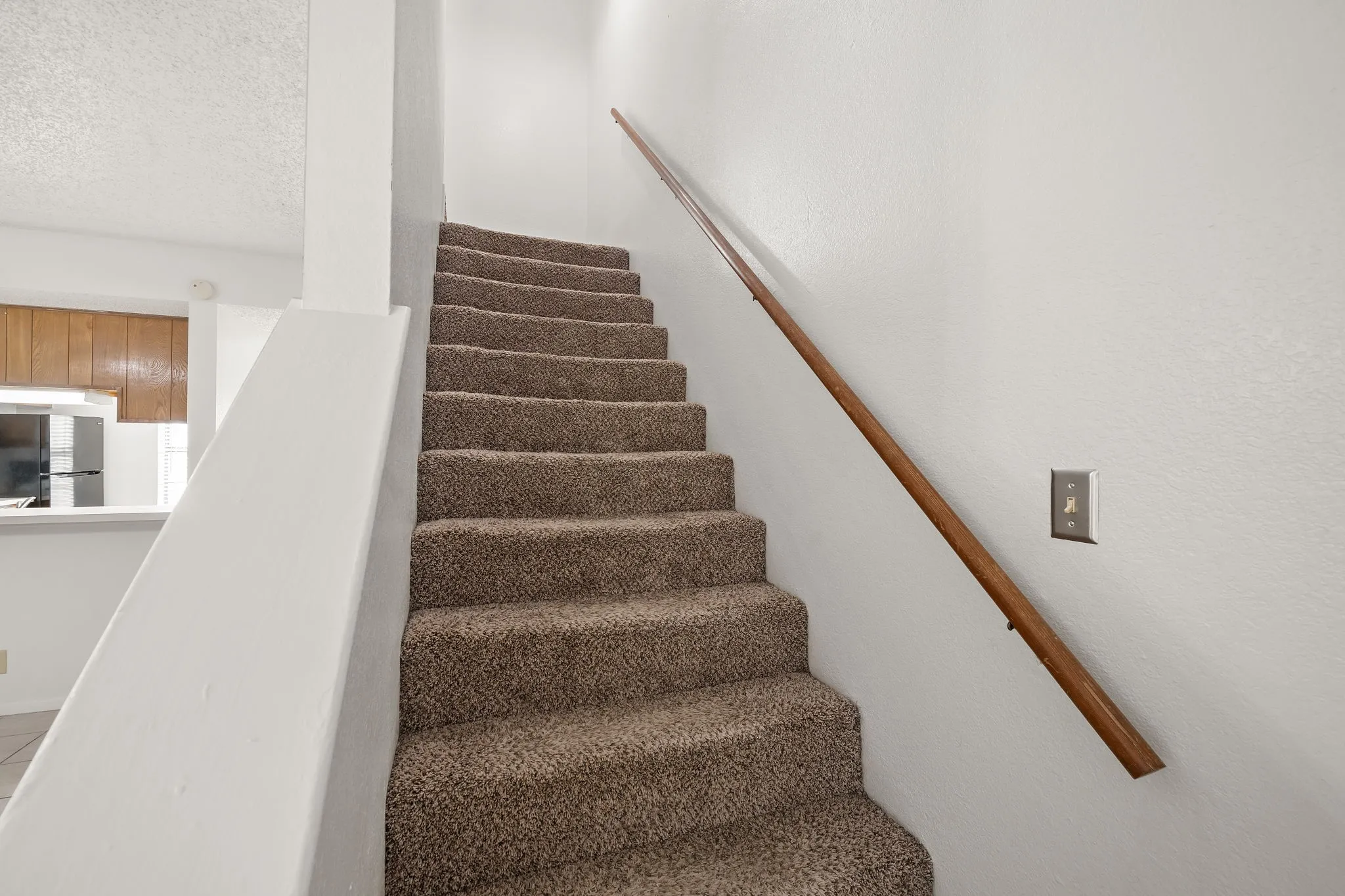 Condominium For Rent in Denton County , 929 W Hickory Street A2, Denton, Texas 76201, 2 Bedroom, 3 Bathroom, Garage spaces, 1,047 Sqft, built in 1985, mls#21366415, Real Estate Agent in Denton, Homes For Rent in Denton county, Homes For Rent in Denton, Realtor in Denton Texas, Real Estate Brokerage Independent Realty Texas, Luminita Cordes Realtor