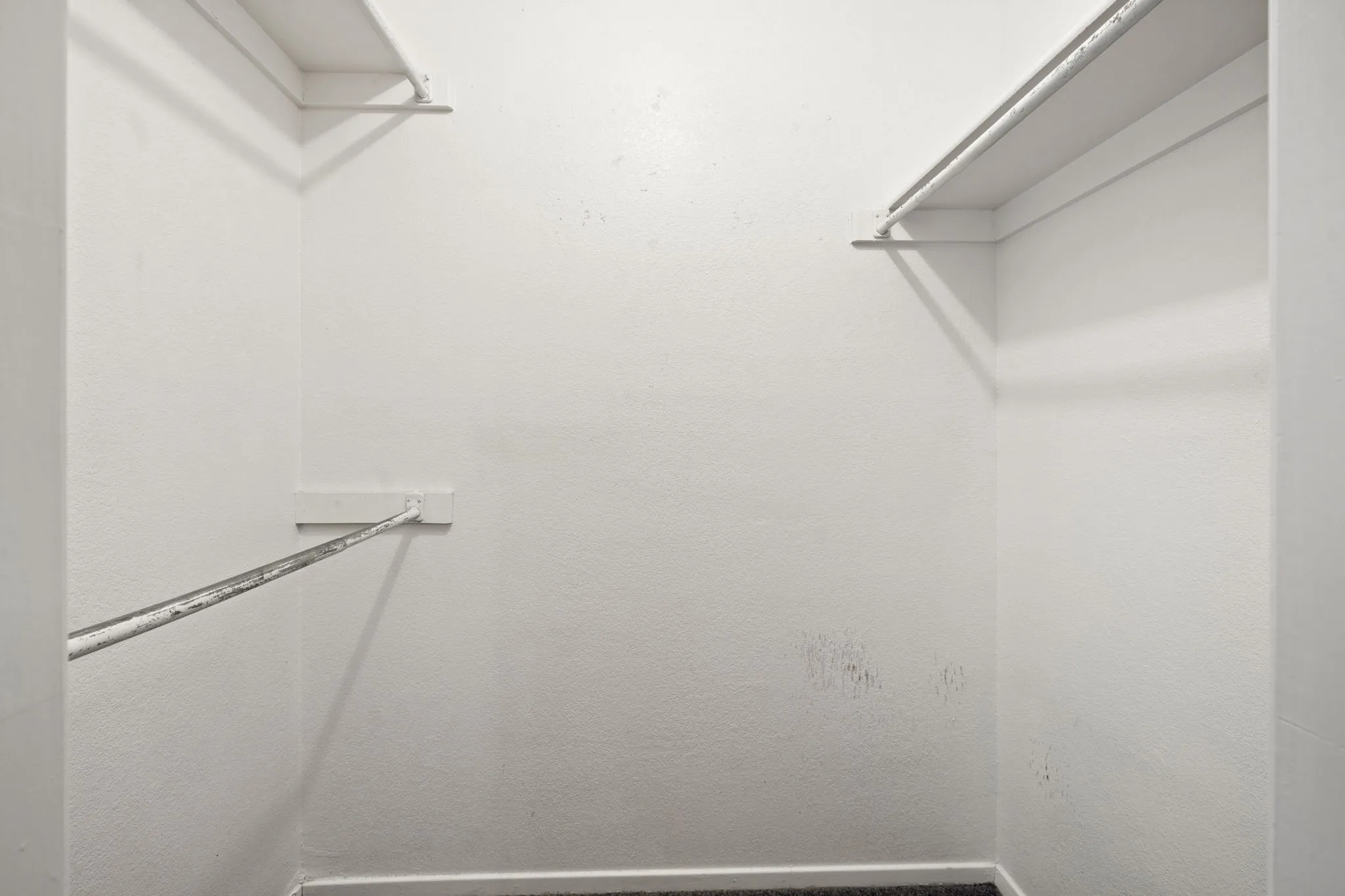 Condominium For Rent in Denton County , 929 W Hickory Street A15, Denton, Texas 76201, 2 Bedroom, 3 Bathroom, Garage spaces, 1,047 Sqft, built in 1985, mls#21384300, Real Estate Agent in Denton, Homes For Rent in Denton county, Homes For Rent in Denton, Realtor in Denton Texas, Real Estate Brokerage Independent Realty Texas, Luminita Cordes Realtor