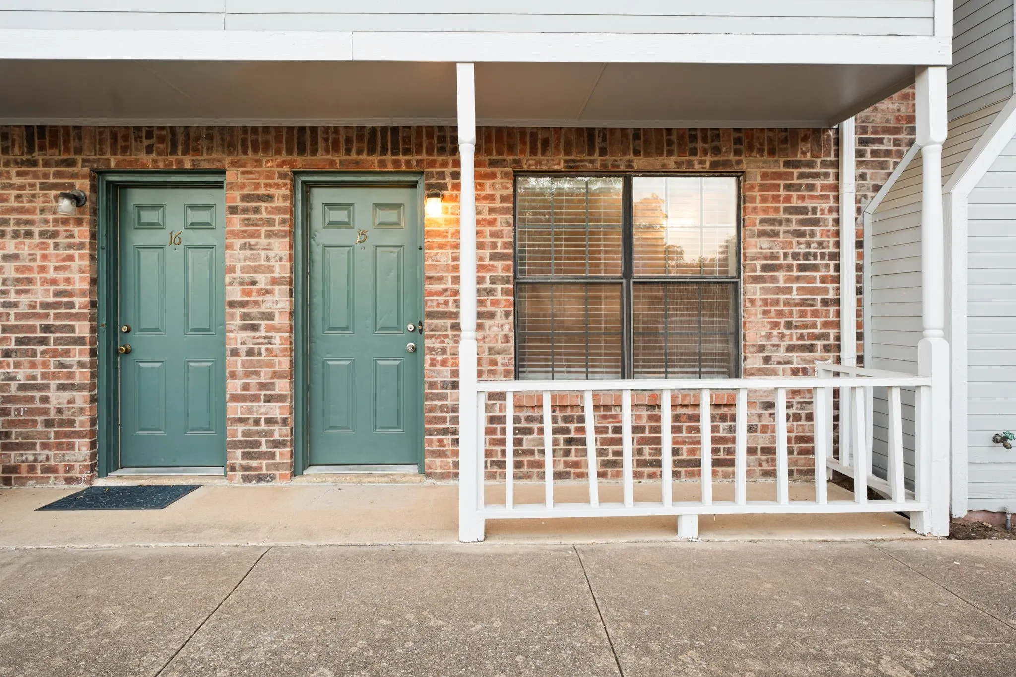Condominium For Rent in Denton County , 929 W Hickory Street A15, Denton, Texas 76201, 2 Bedroom, 3 Bathroom, Garage spaces, 1,047 Sqft, built in 1985, mls#21384300, Real Estate Agent in Denton, Homes For Rent in Denton county, Homes For Rent in Denton, Realtor in Denton Texas, Real Estate Brokerage Independent Realty Texas, Luminita Cordes Realtor