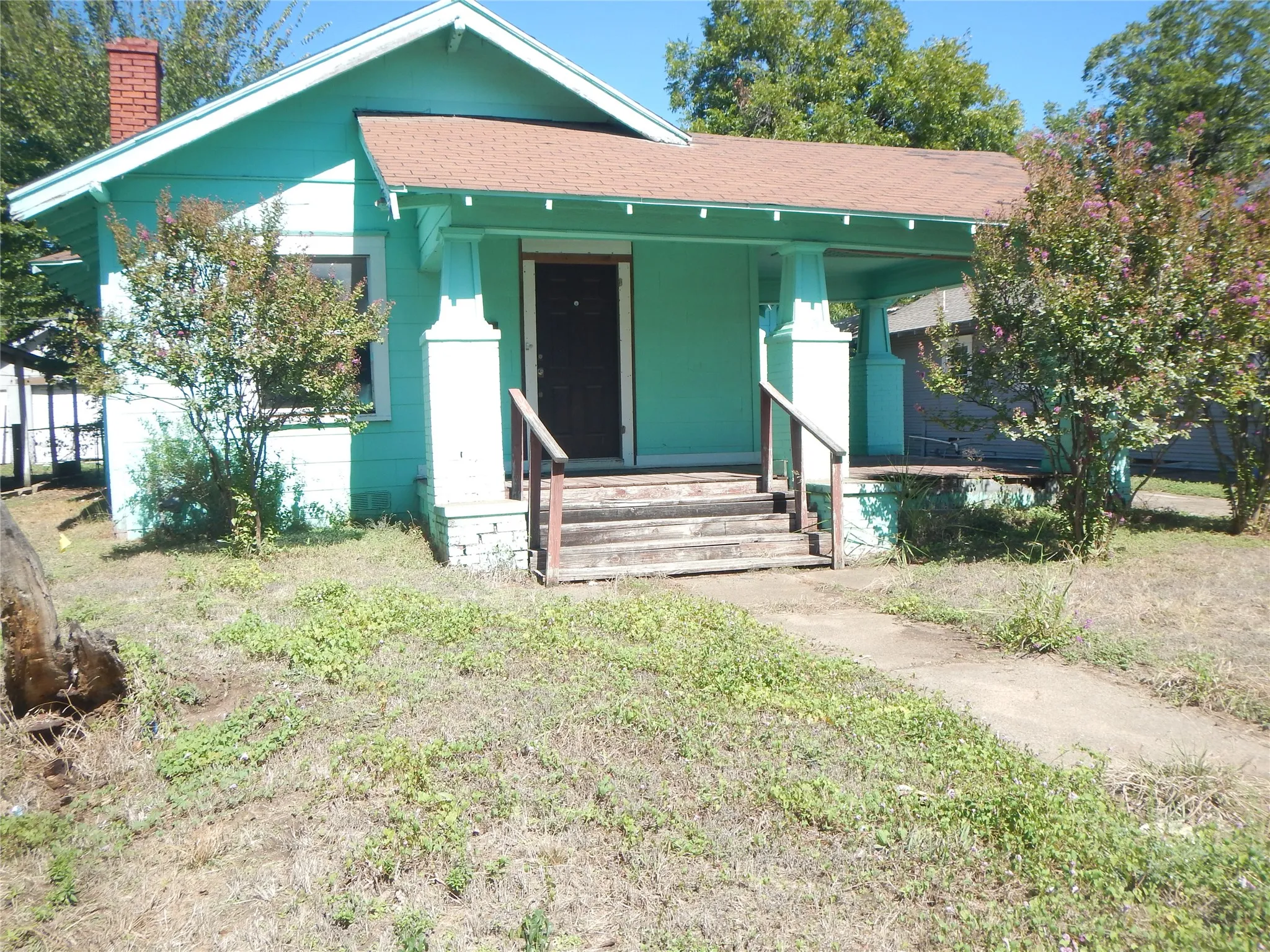 Single Family Residence For Sale in Dallas County , 707 W Brooklyn Avenue, Dallas, Texas 75208, 3 Bedroom, 1 Bathroom, Garage spaces, 1,350 Sqft, built in 1940, mls#21391304, Real Estate Agent in Dallas, Homes For Sale in Dallas county, Homes For Sale in Dallas, Realtor in Dallas Texas, Real Estate Brokerage Independent Realty Texas, Luminita Cordes Realtor
