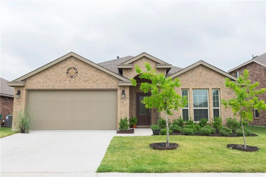 Single Family Residence For Rent