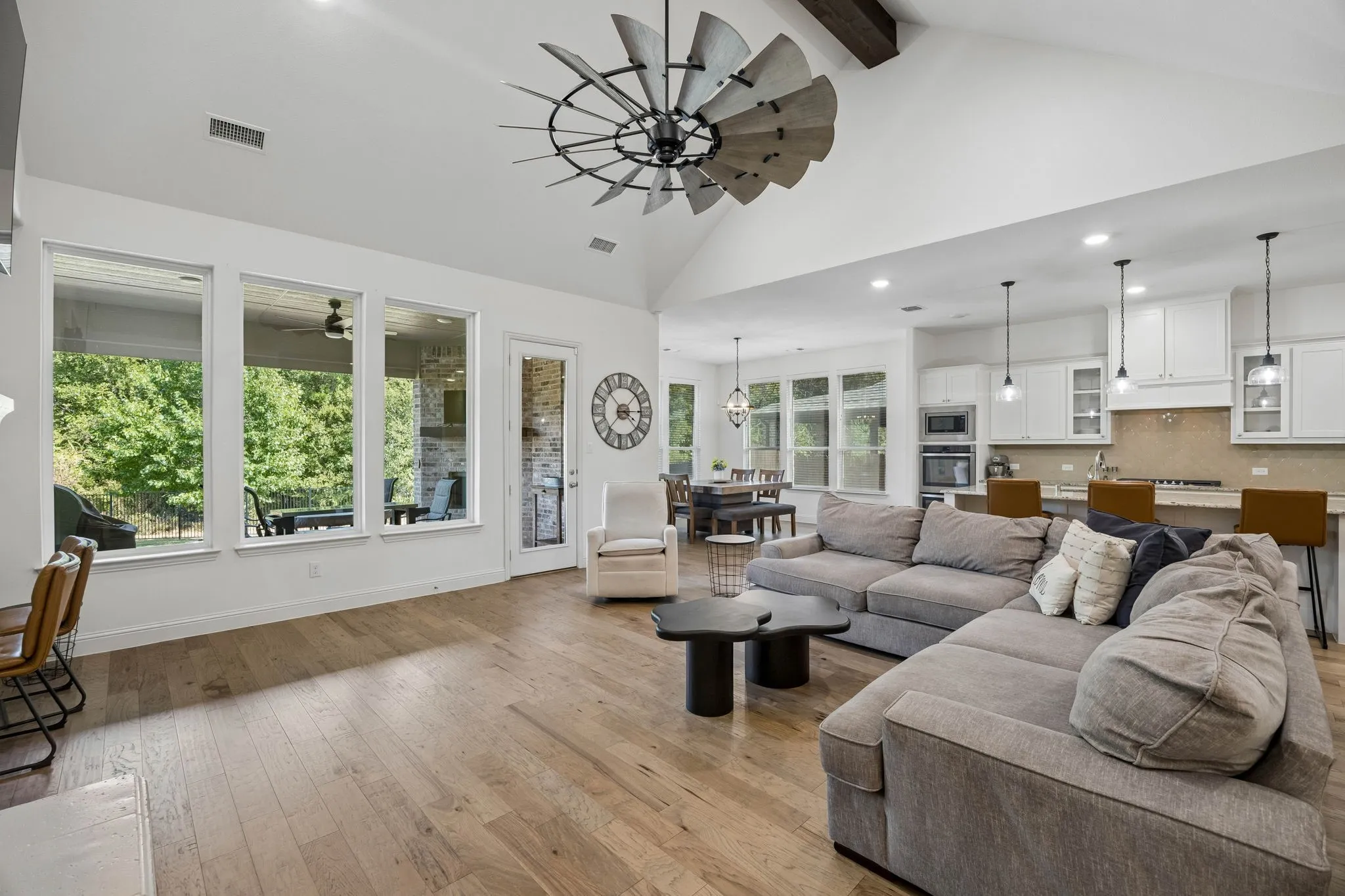 Single Family Residence For Sale in Denton County , 1713 Angus Drive, Little Elm, Texas 75068, 3 Bedroom, 3 Bathroom, 2 Garage spaces, 2,917 Sqft, built in 2018, mls#21391285, Real Estate Agent in Little Elm, Homes For Sale in Denton county, Homes For Sale in Little Elm, Realtor in Little Elm Texas, Real Estate Brokerage Independent Realty Texas, Luminita Cordes Realtor